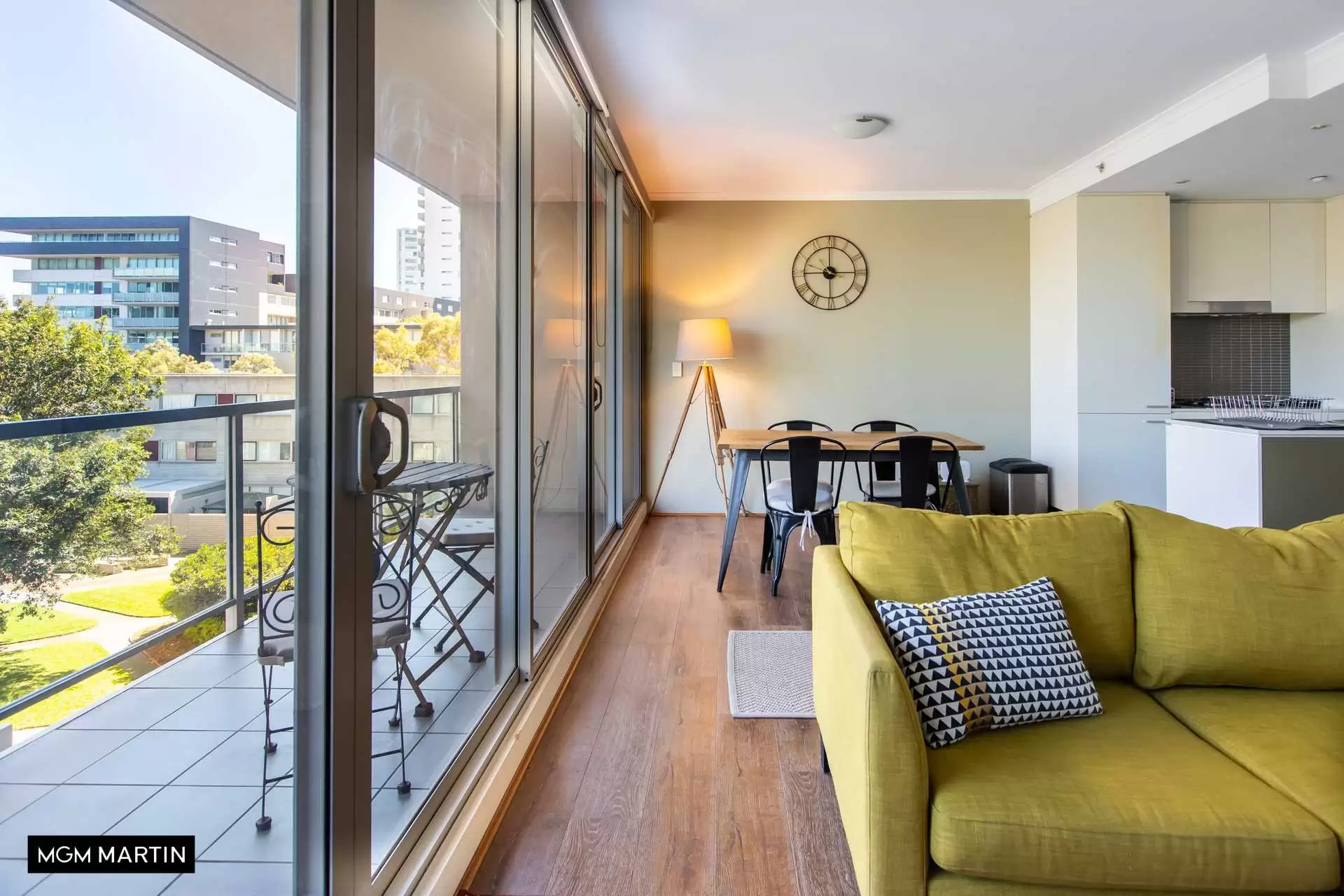 32/3 Defries Avenue, Zetland Leased by MGM Martin - image 1
