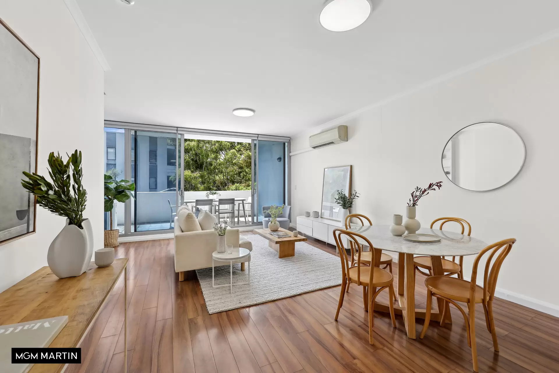 23/6B Grandstand Parade, Zetland Sold by MGM Martin - image 1