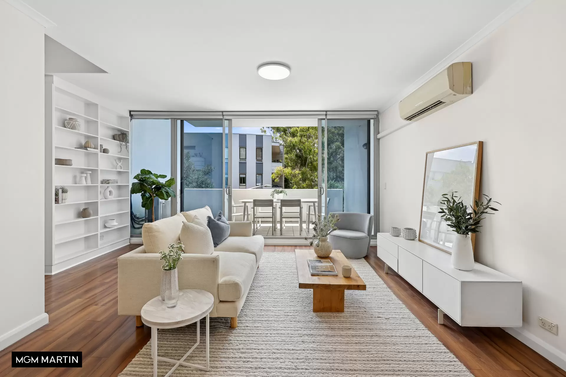 23/6B Grandstand Parade, Zetland Sold by MGM Martin - image 1