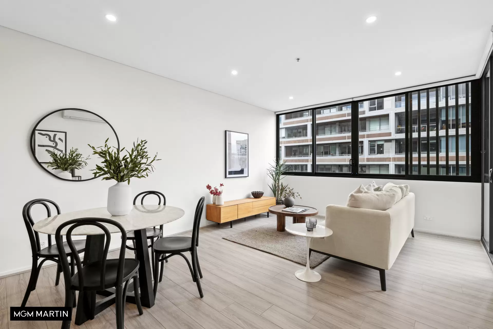 553/2C Defries Avenue, Zetland Sold by MGM Martin - image 1
