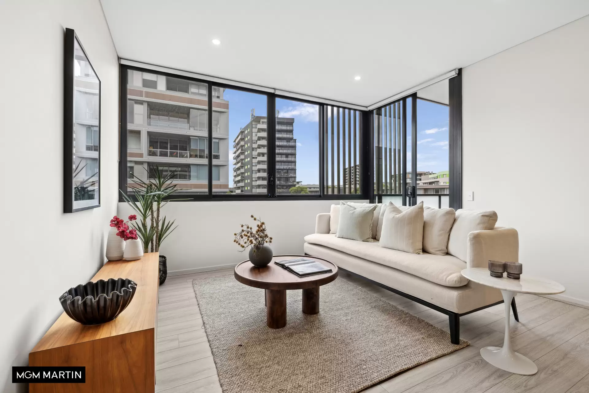 553/2C Defries Avenue, Zetland Sold by MGM Martin - image 1