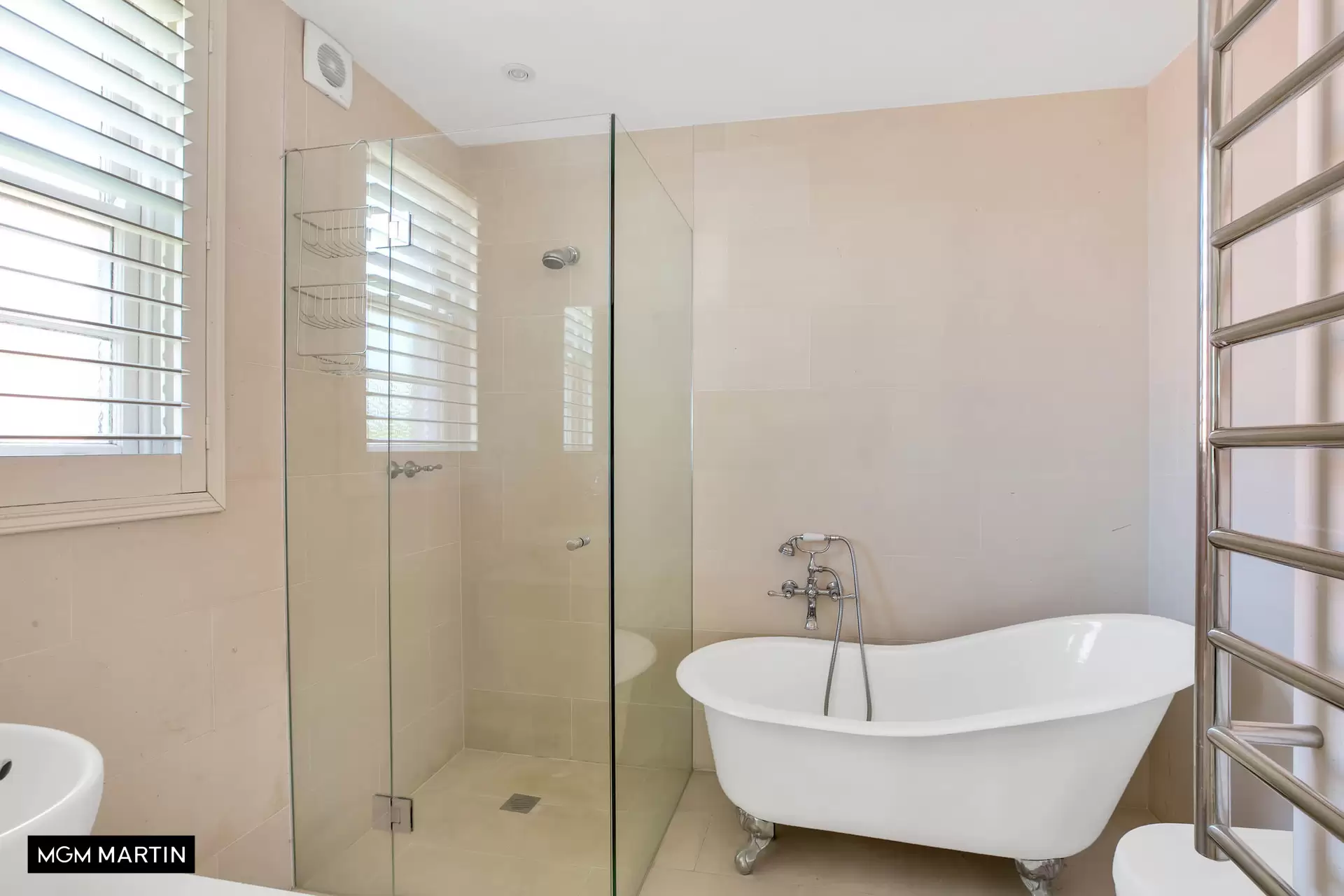 4/3 Eastbourne Road, Darling Point Leased by MGM Martin - image 1