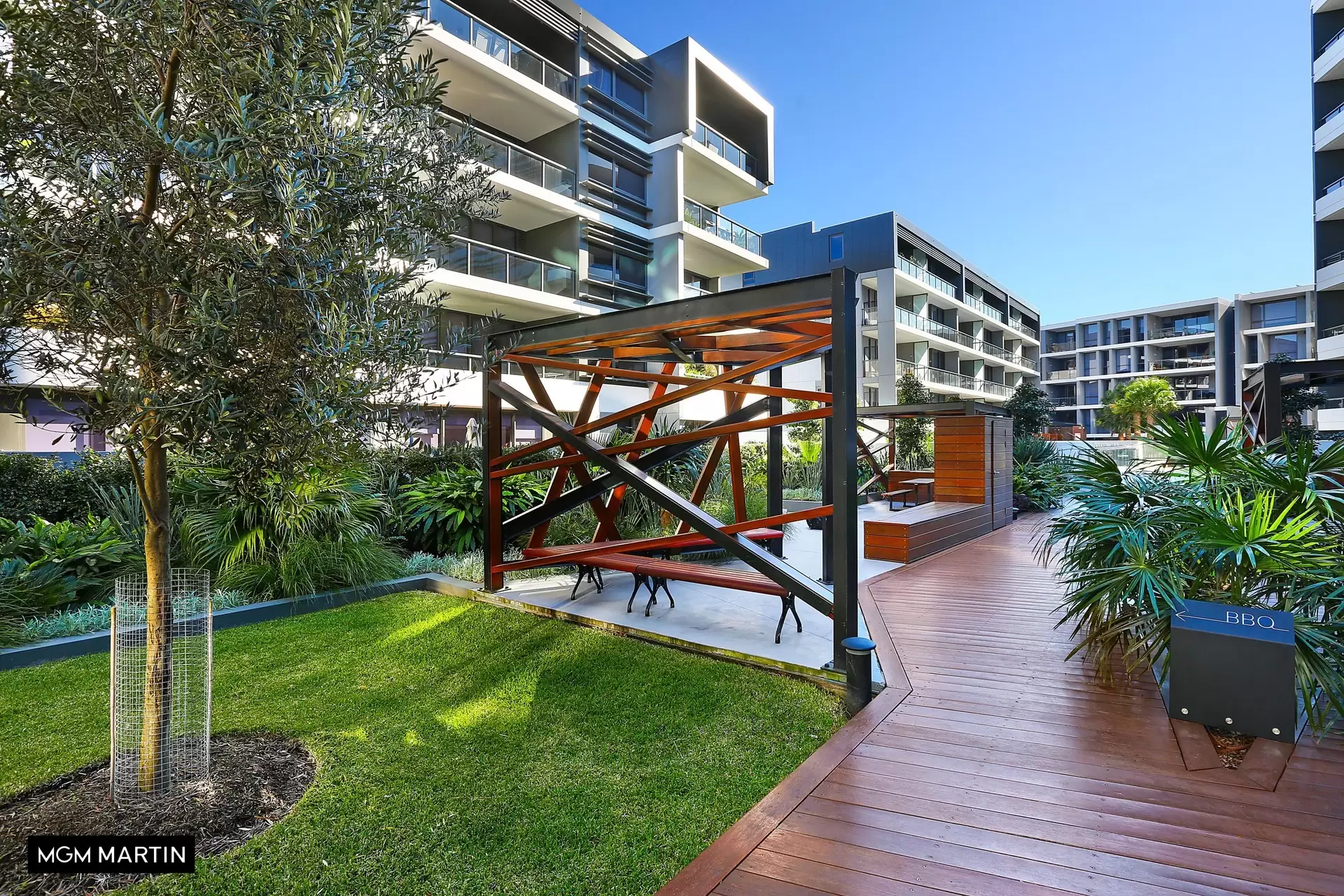 111/23 Archibald Avenue, Waterloo Sold by MGM Martin - image 1