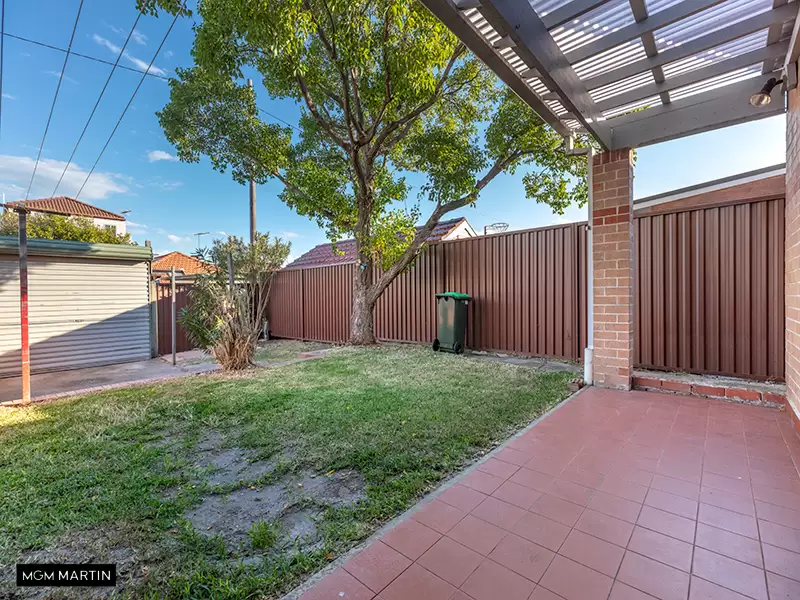 1/27 Garden Street, Eastlakes Leased by MGM Martin - image 1