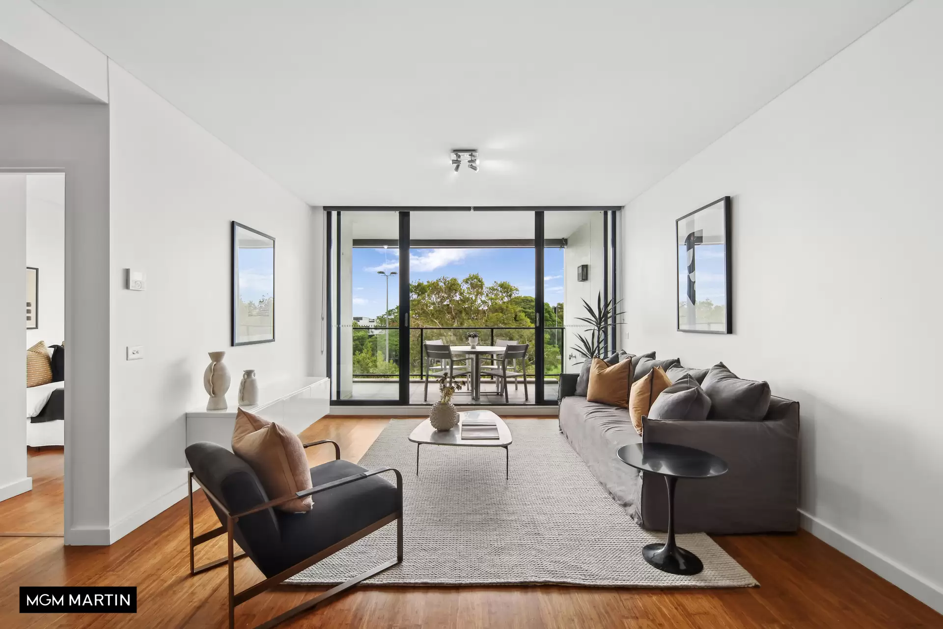 401/828 Elizabeth Street, Waterloo Sold by MGM Martin - image 1