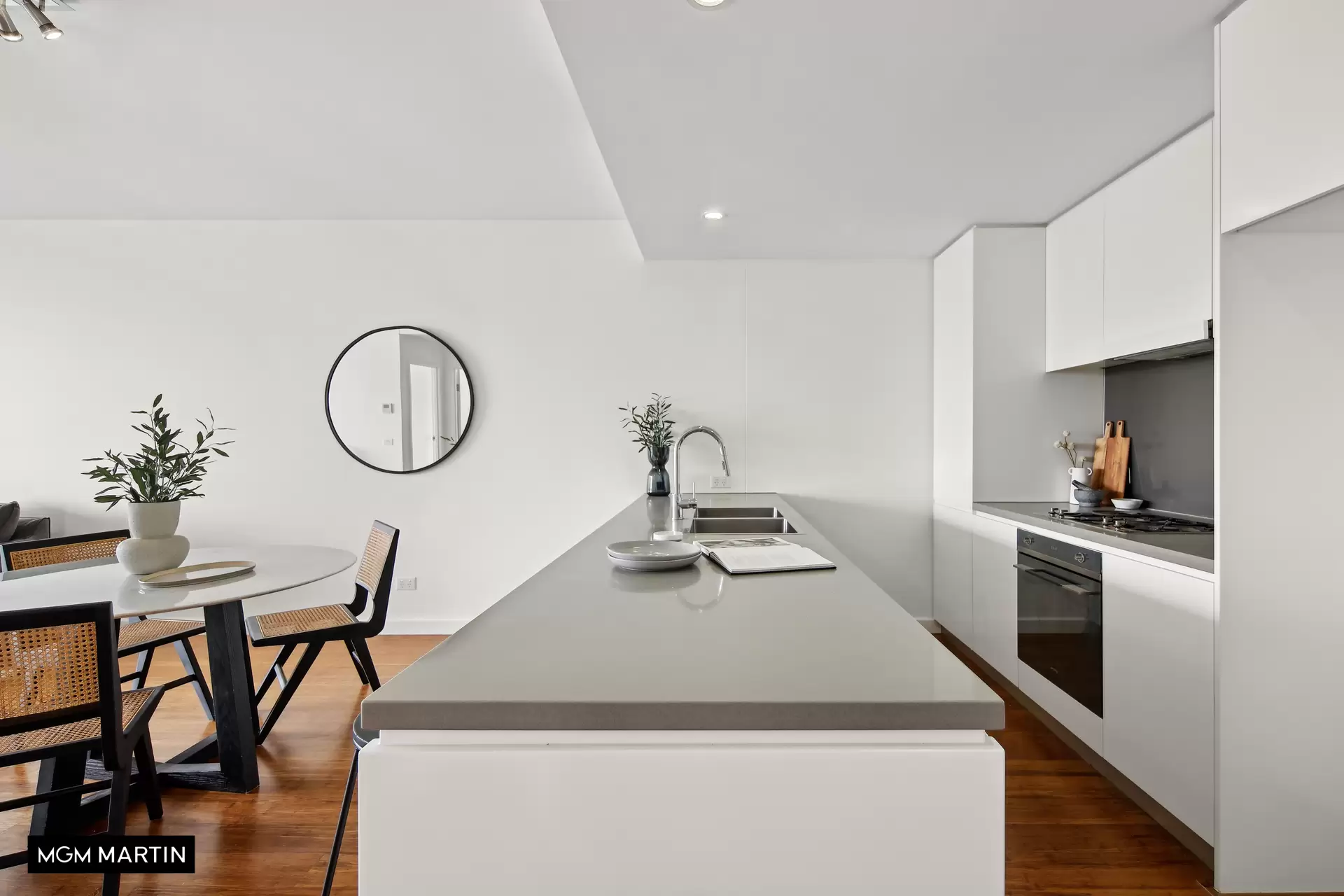 401/828 Elizabeth Street, Waterloo Sold by MGM Martin - image 1