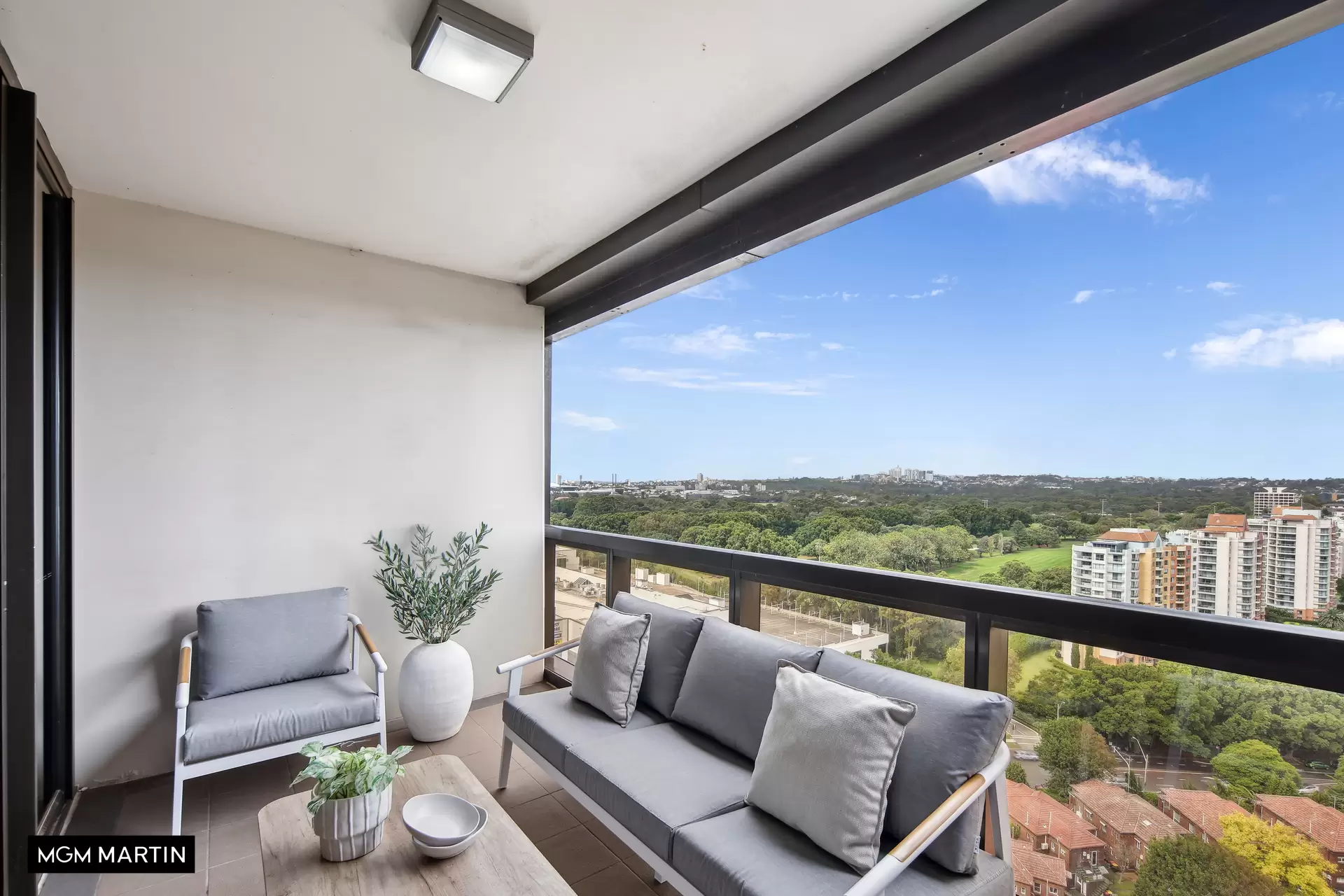 2115/20 Gadigal Avenue, Zetland Sold by MGM Martin - image 1