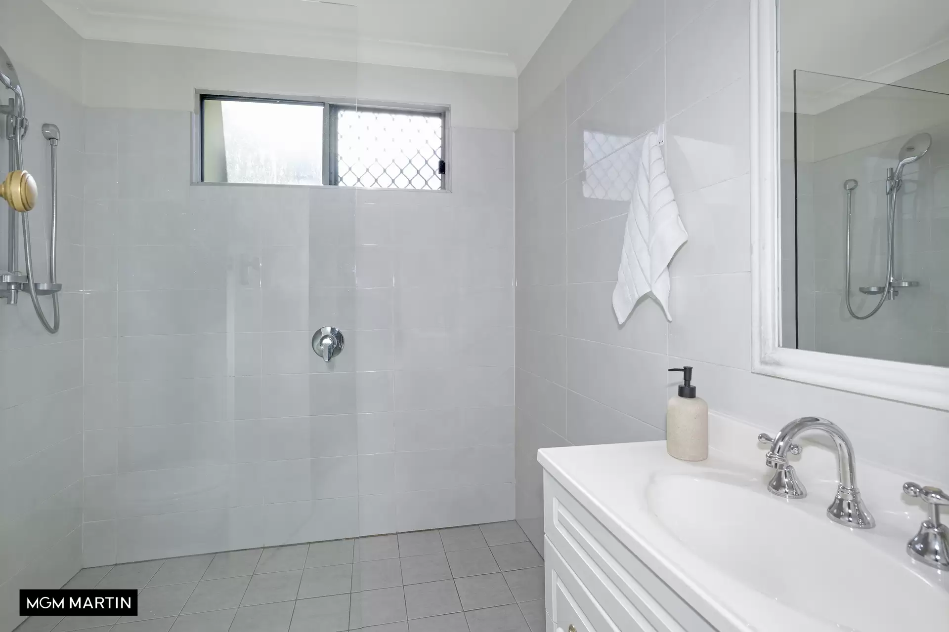 11 Hawthorne Street, Leichhardt Sold by MGM Martin - image 1
