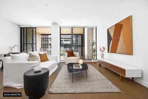 2415/6 Kingsborough Way, Zetland Sold by MGM Martin