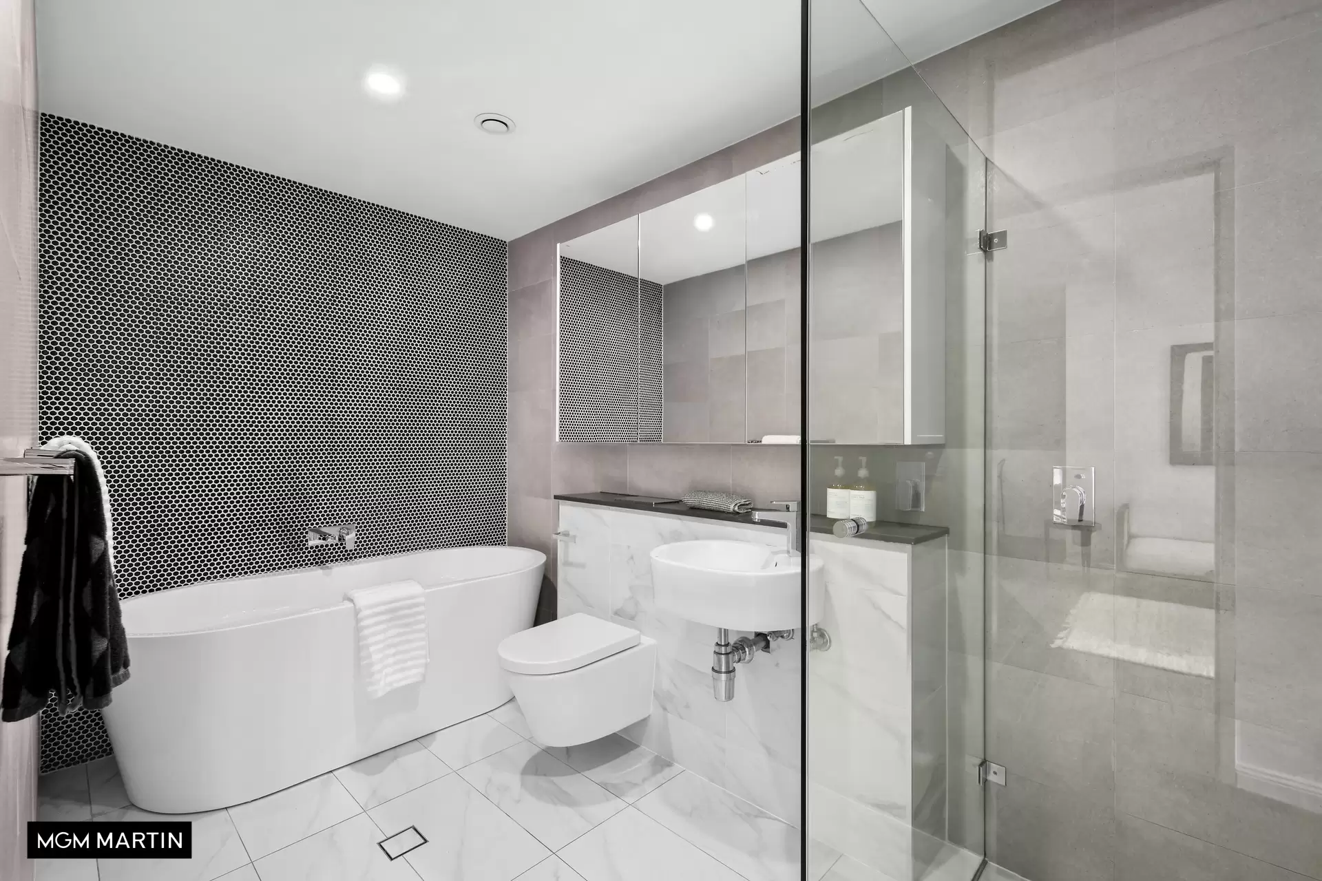 413/54 Rosebery Avenue, Rosebery Sold by MGM Martin - image 1