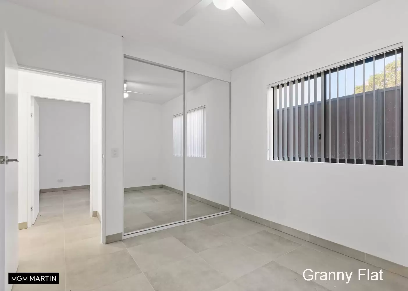 1/44 King Street, Eastlakes Leased by MGM Martin - image 1