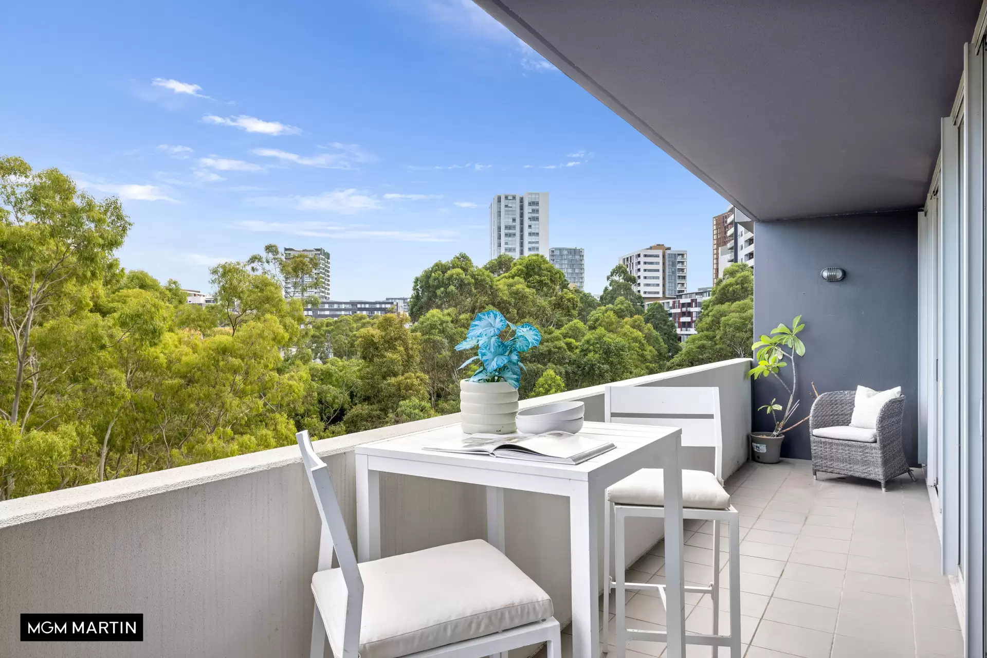 46/2 Hutchinson Walk, Zetland Sold by MGM Martin - image 1