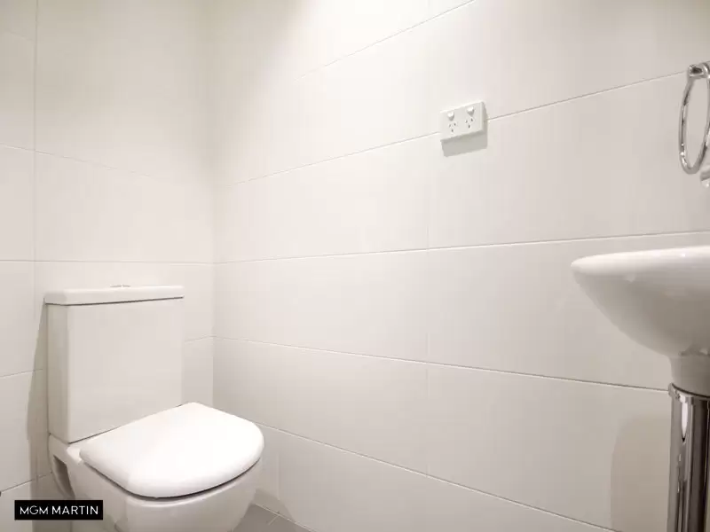 506B/8 Bourke Street, Mascot Leased by MGM Martin - image 1