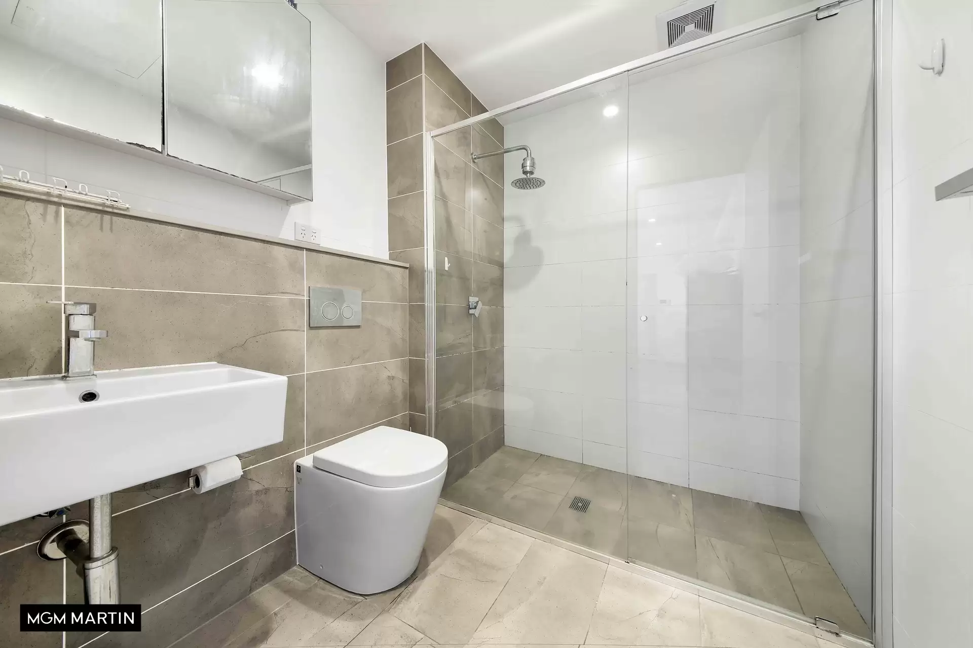 415/133 Botany Road, Waterloo Leased by MGM Martin - image 1