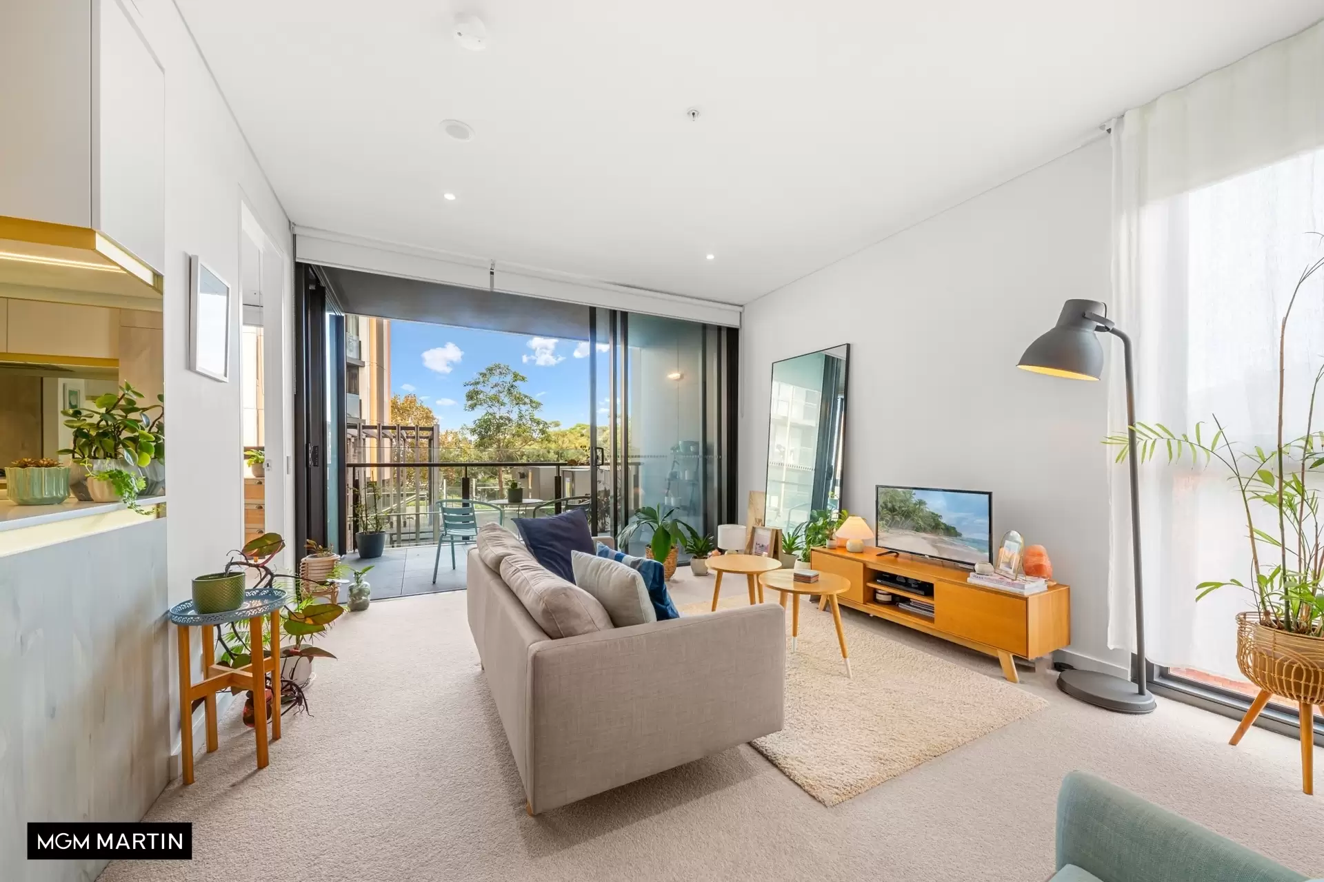 A206/16A Evans Avenue, Eastlakes Sold by MGM Martin - image 1