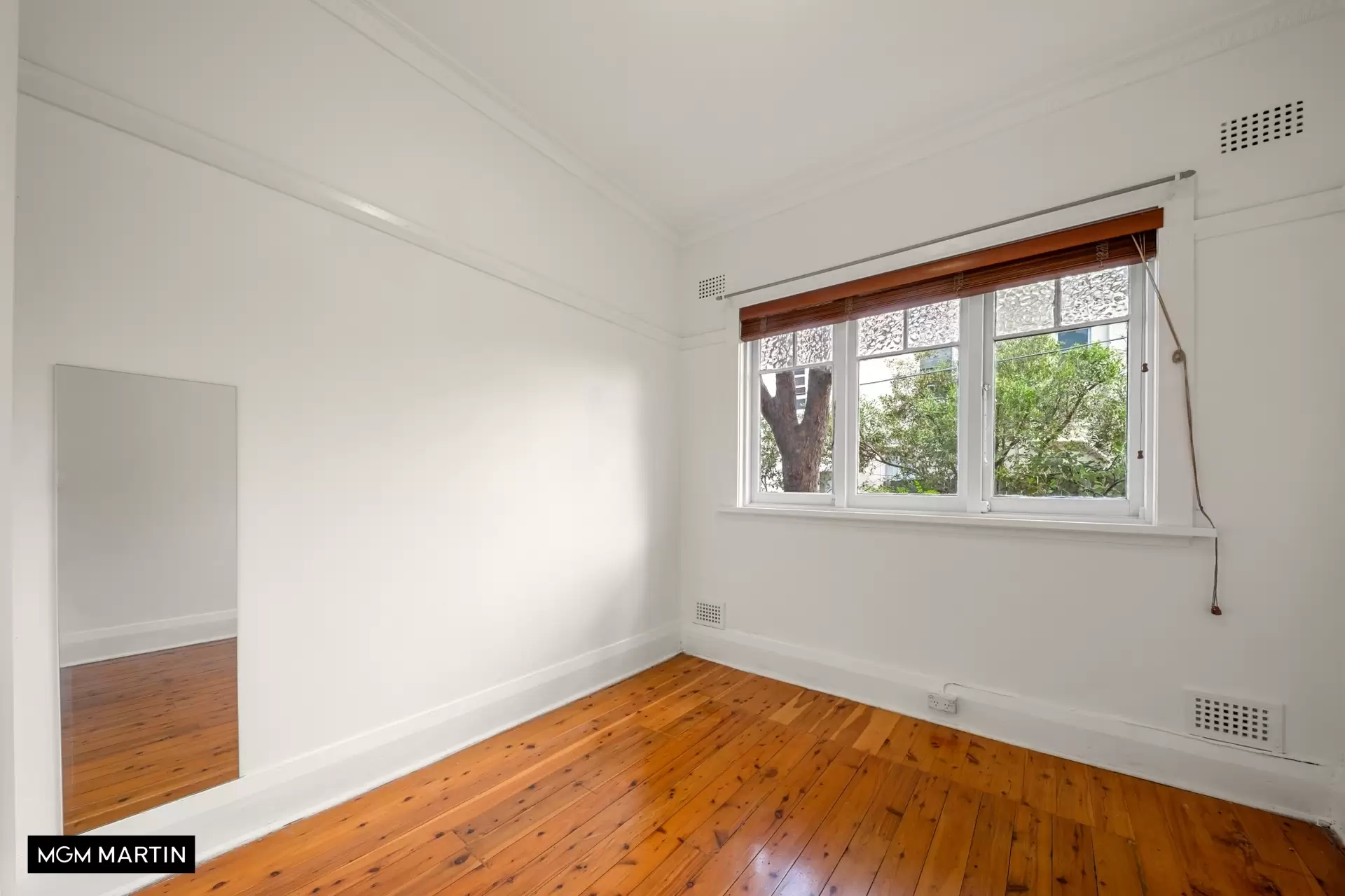 4/42  Boronia Street, Kensington Sold by MGM Martin - image 1