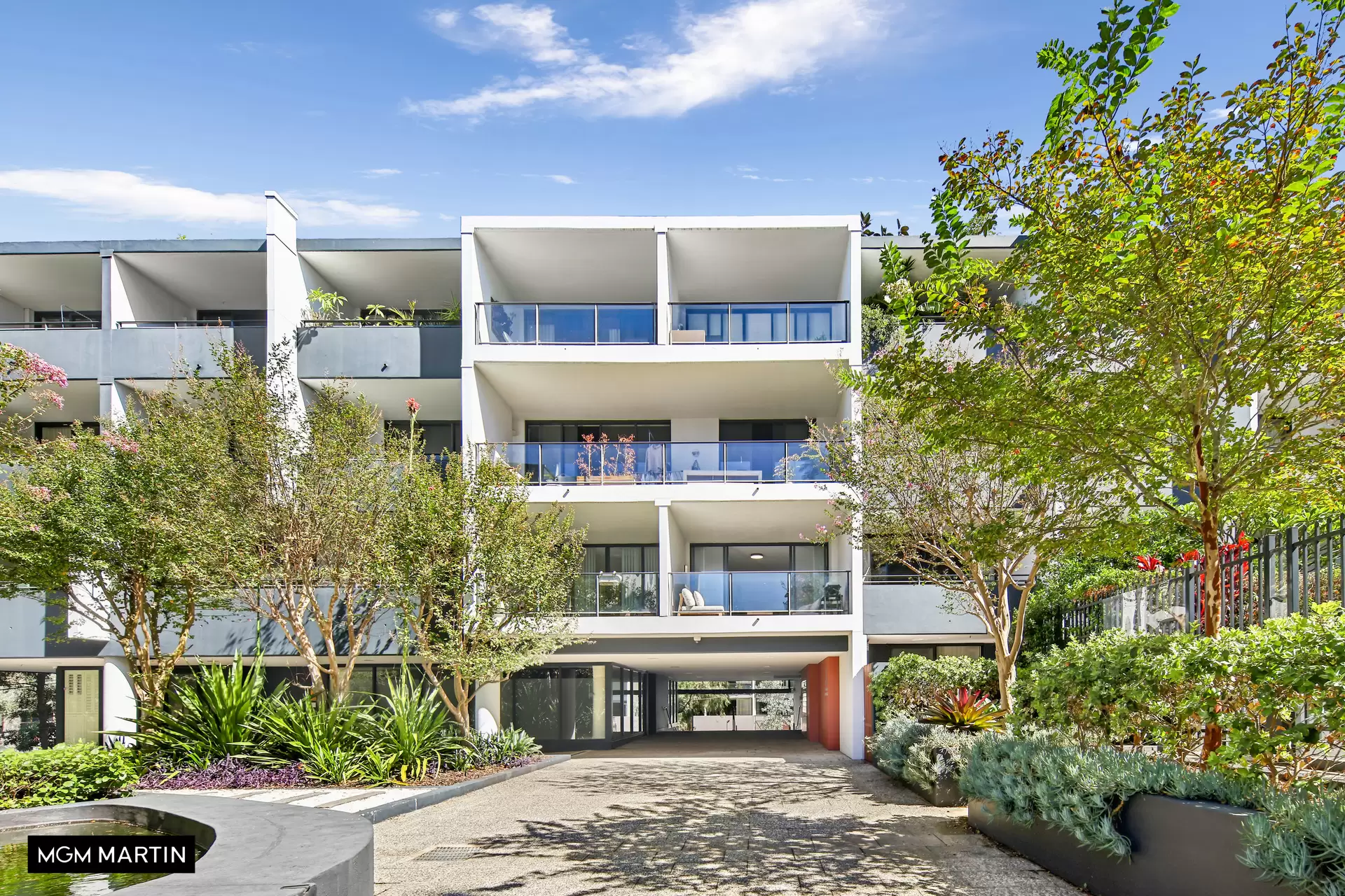 A421/11 Hunter Street, Waterloo Sold by MGM Martin - image 1