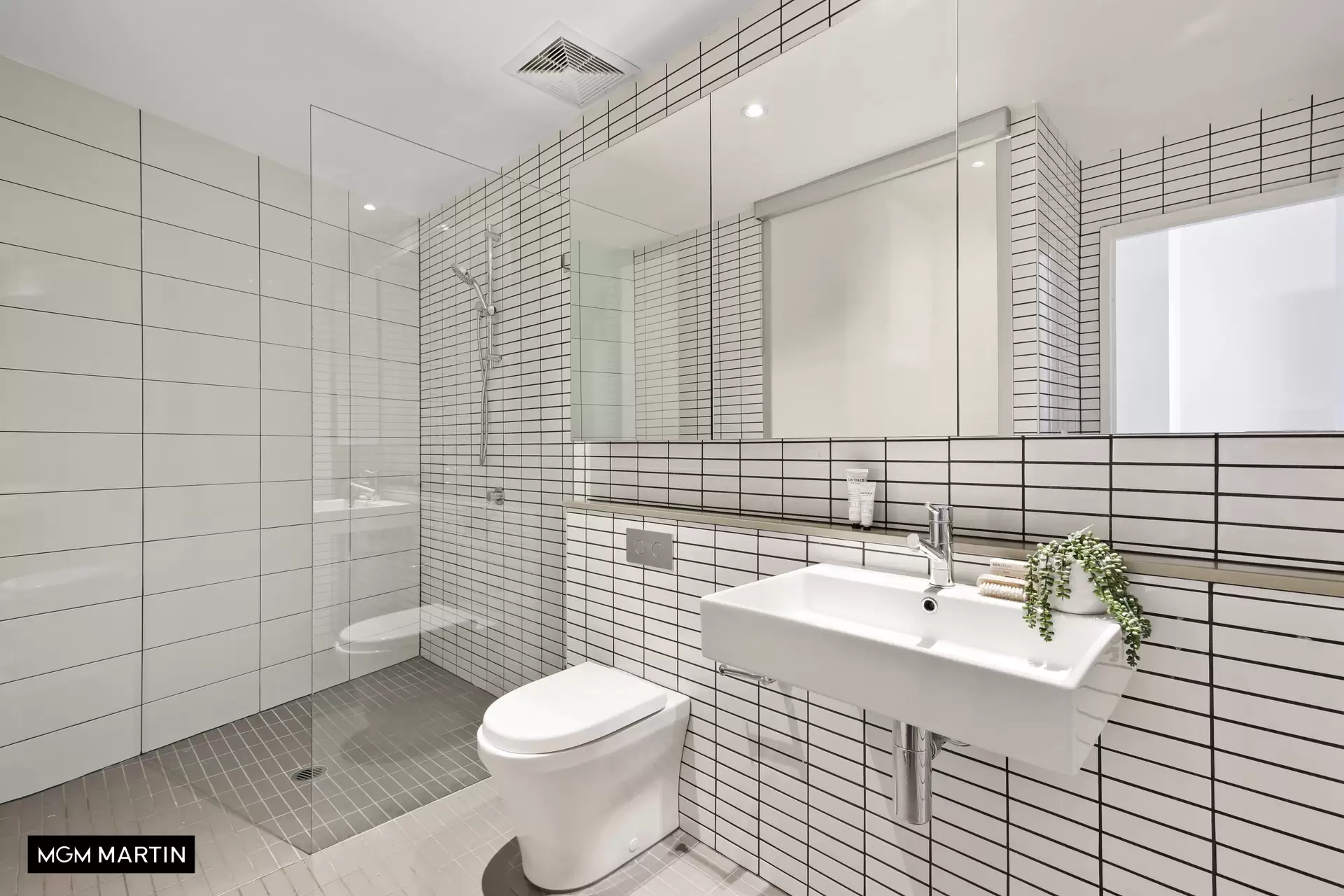 209/2 Victoria Park Parade, Zetland Leased by MGM Martin - image 1