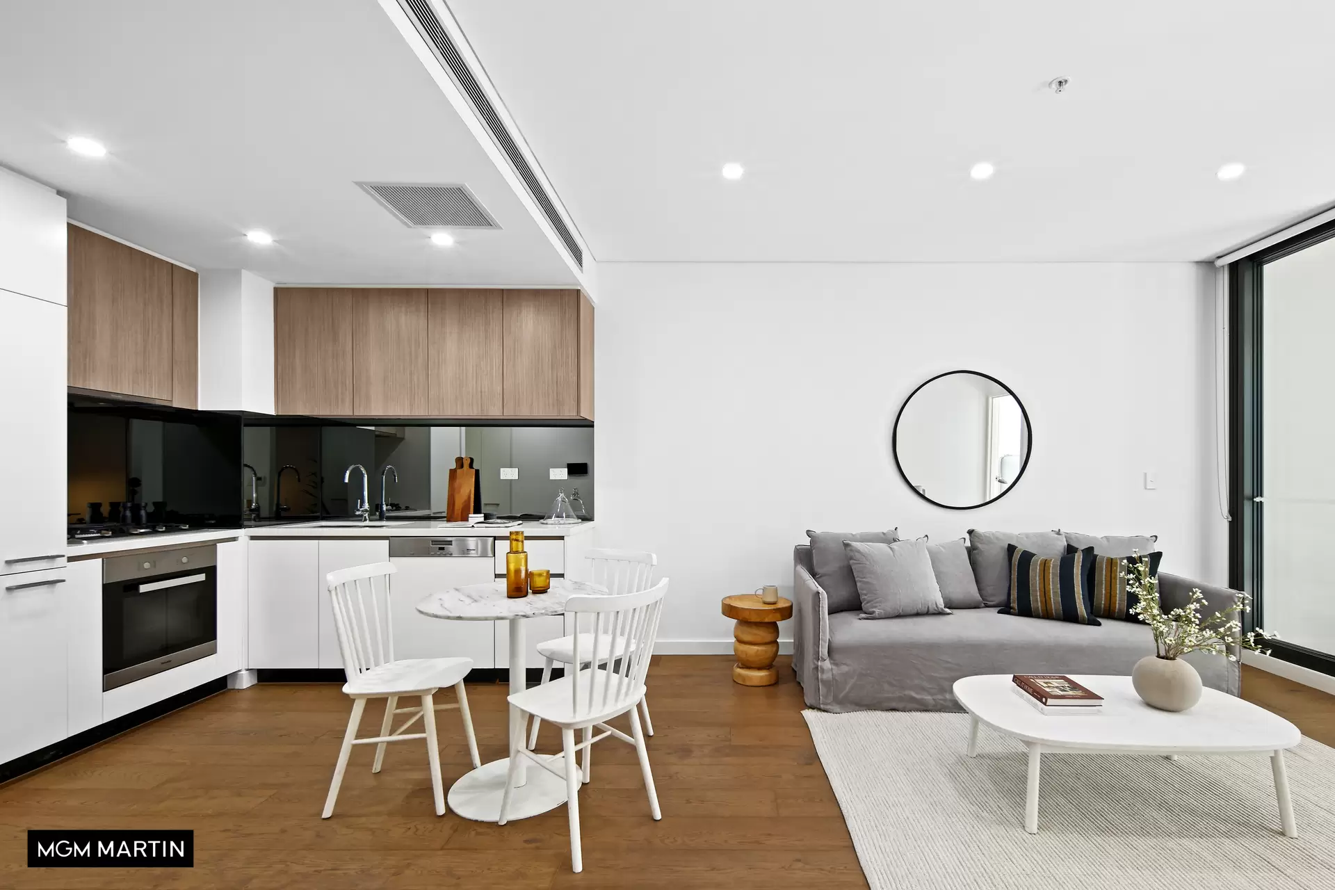 2518/6 Kingsborough Way, Zetland Sold by MGM Martin - image 1