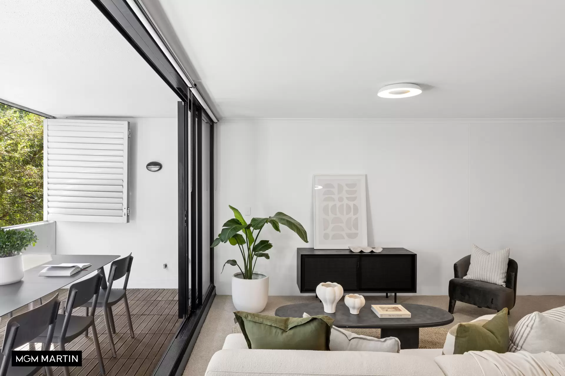 P211/1 Brennan Street, Alexandria Sold by MGM Martin - image 1