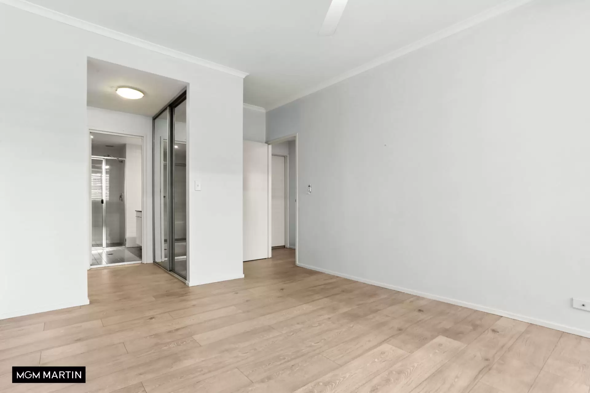 11/4 Grandstand Parade, Zetland Leased by MGM Martin - image 1