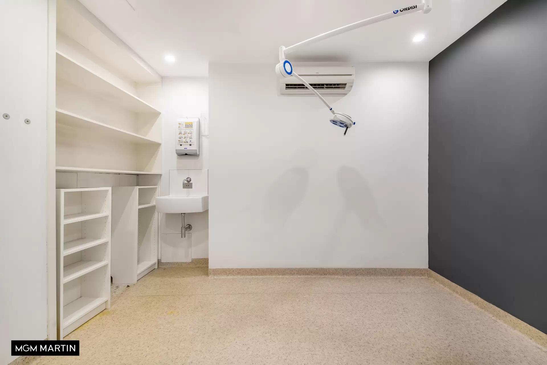 238 Anzac Parade, Kensington Sold by MGM Martin - image 1