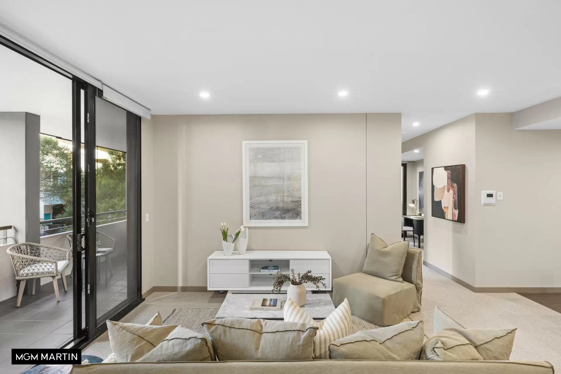 1203/1 Grandstand Parade, Zetland Sold by MGM Martin - image 1