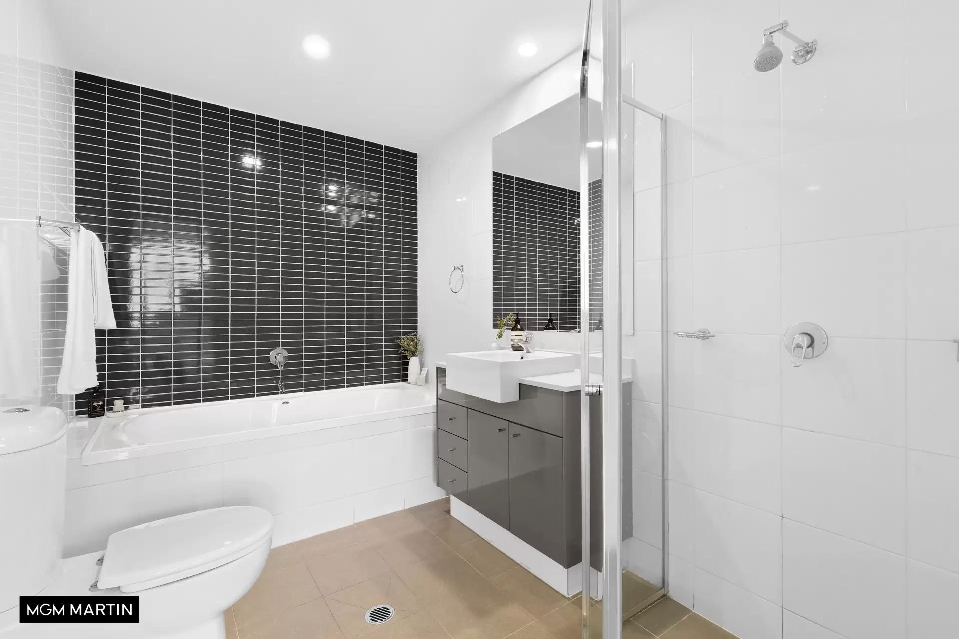 416/2 Spring Street, Rosebery Sold by MGM Martin - image 1