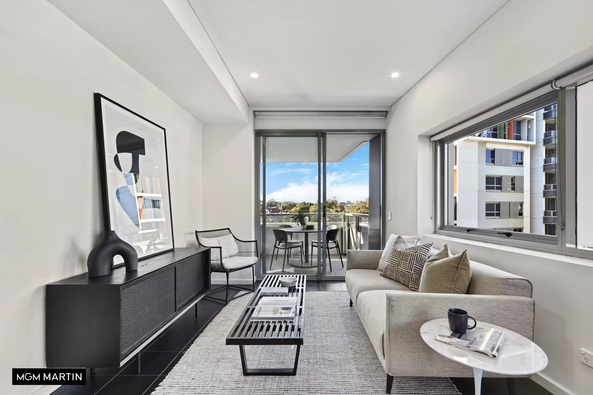 141/6C Defries Avenue, Zetland Sold by MGM Martin - image 1