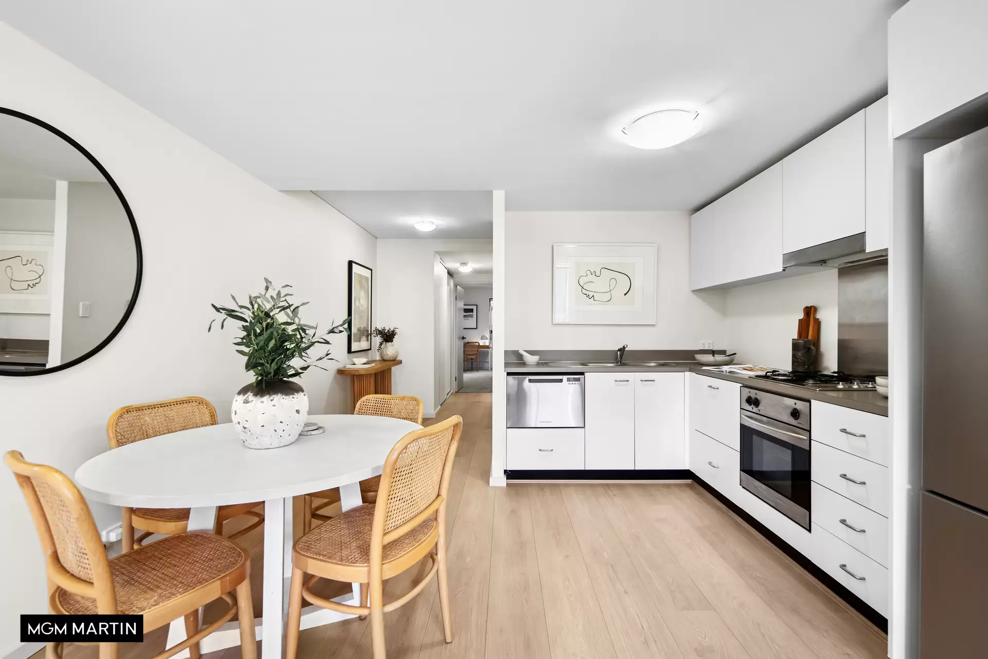 A18/252 Botany Road, Alexandria Sold by MGM Martin - image 1