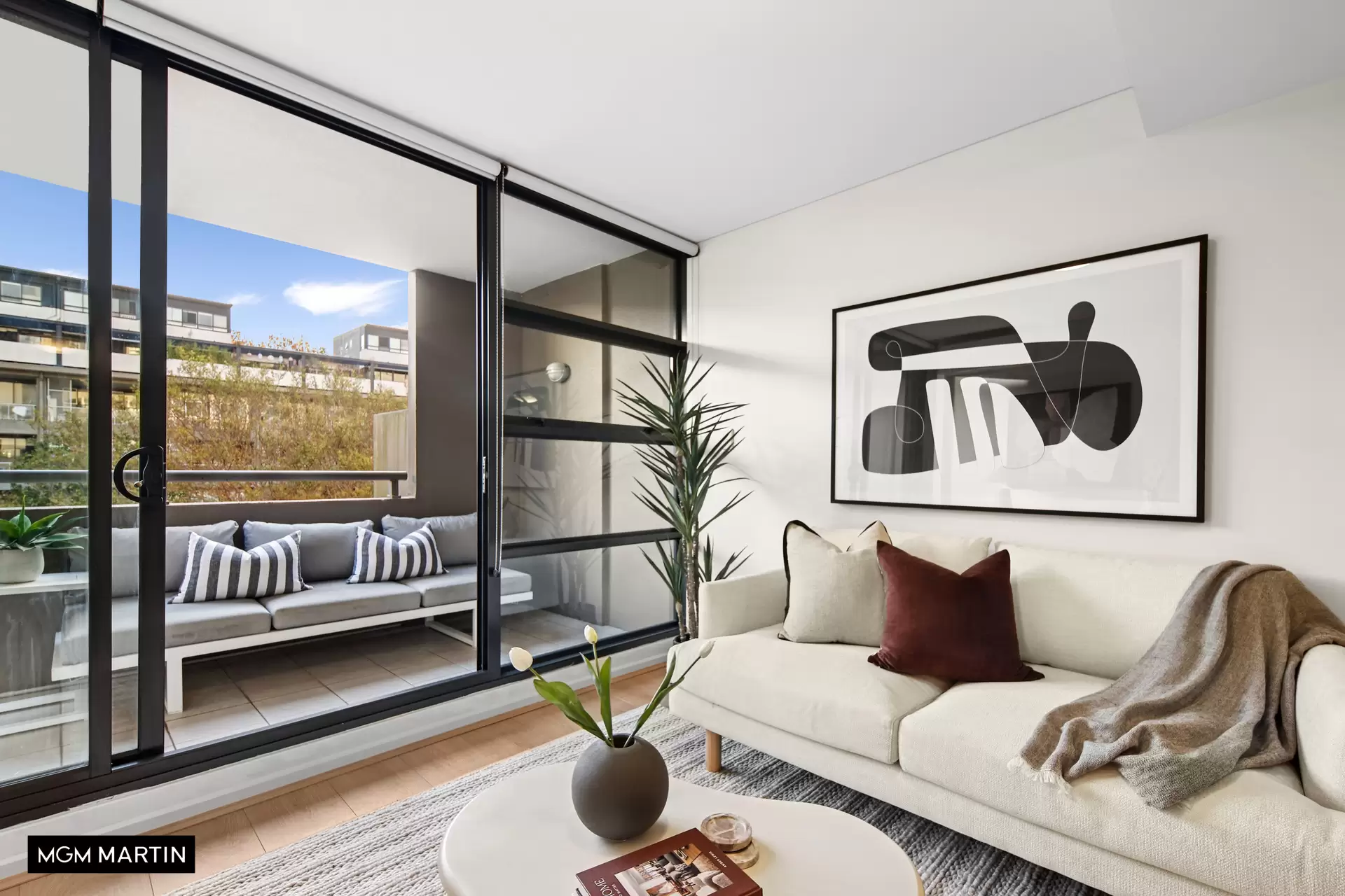 A18/252 Botany Road, Alexandria Sold by MGM Martin - image 1