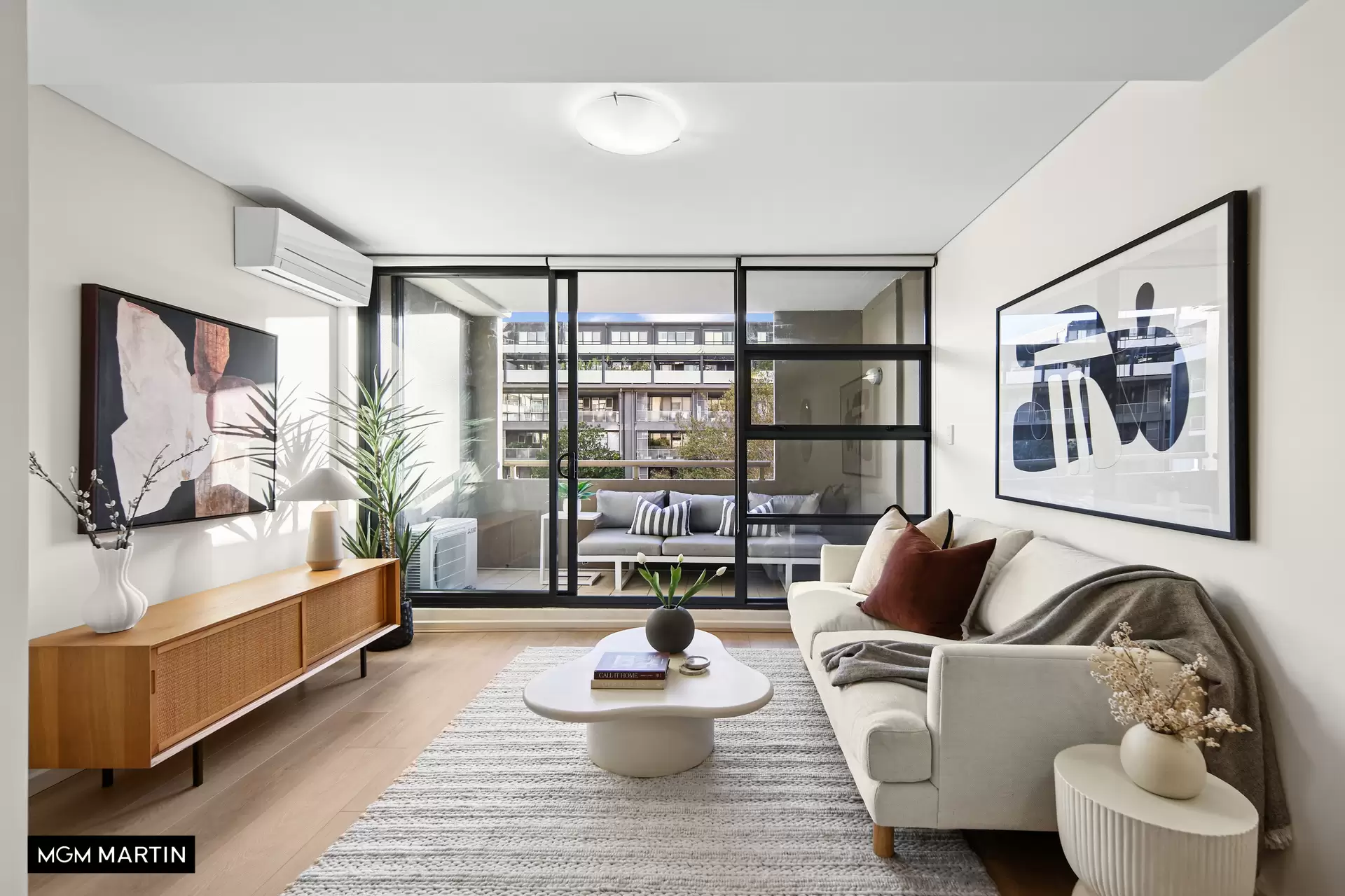 A18/252 Botany Road, Alexandria Sold by MGM Martin - image 1