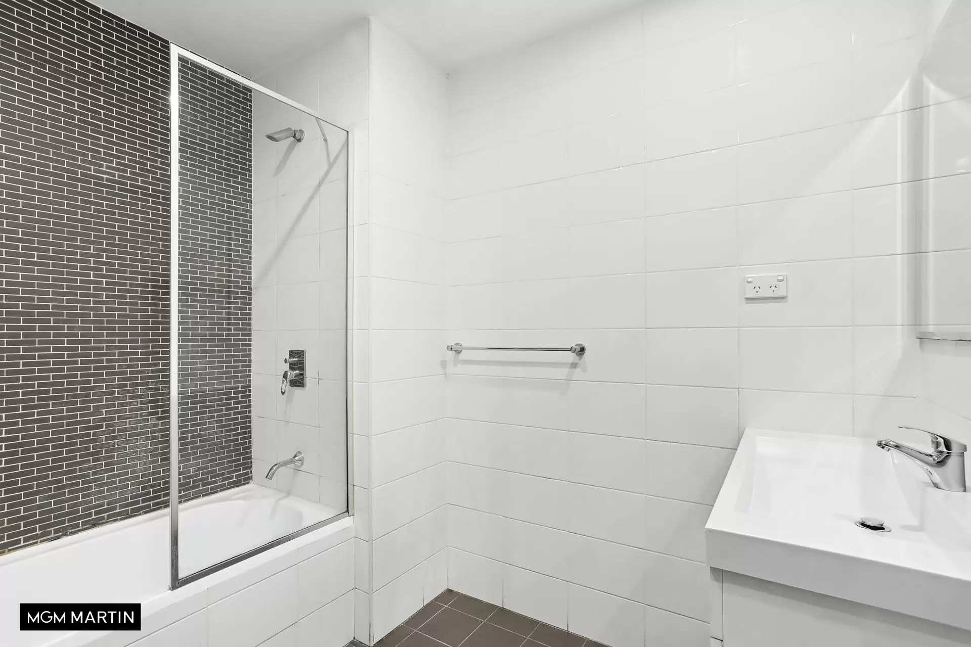 B208/230  Coward Street, Mascot Leased by MGM Martin - image 1