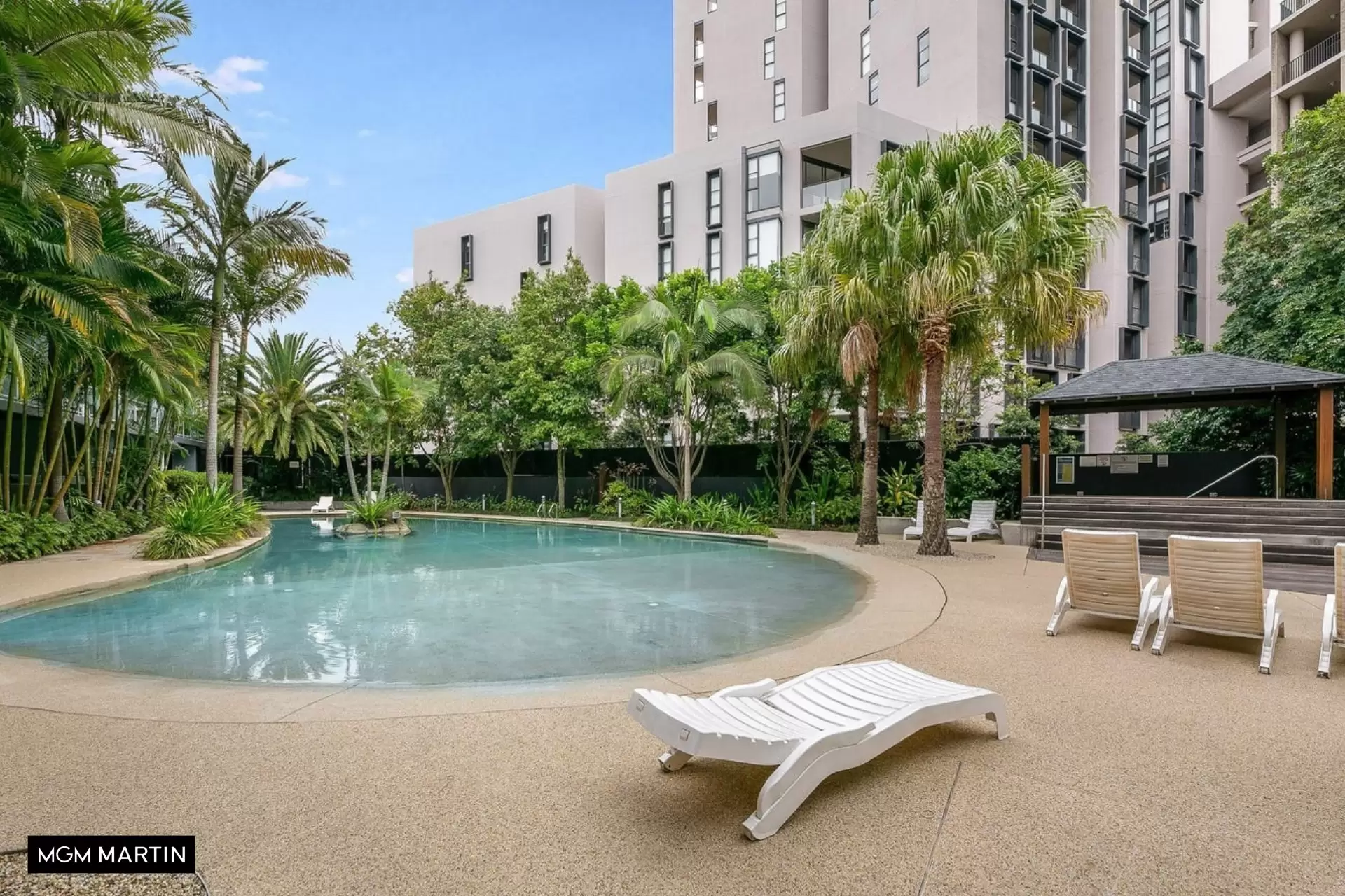 109/17 Joynton Avenue, Zetland Sold by MGM Martin - image 1