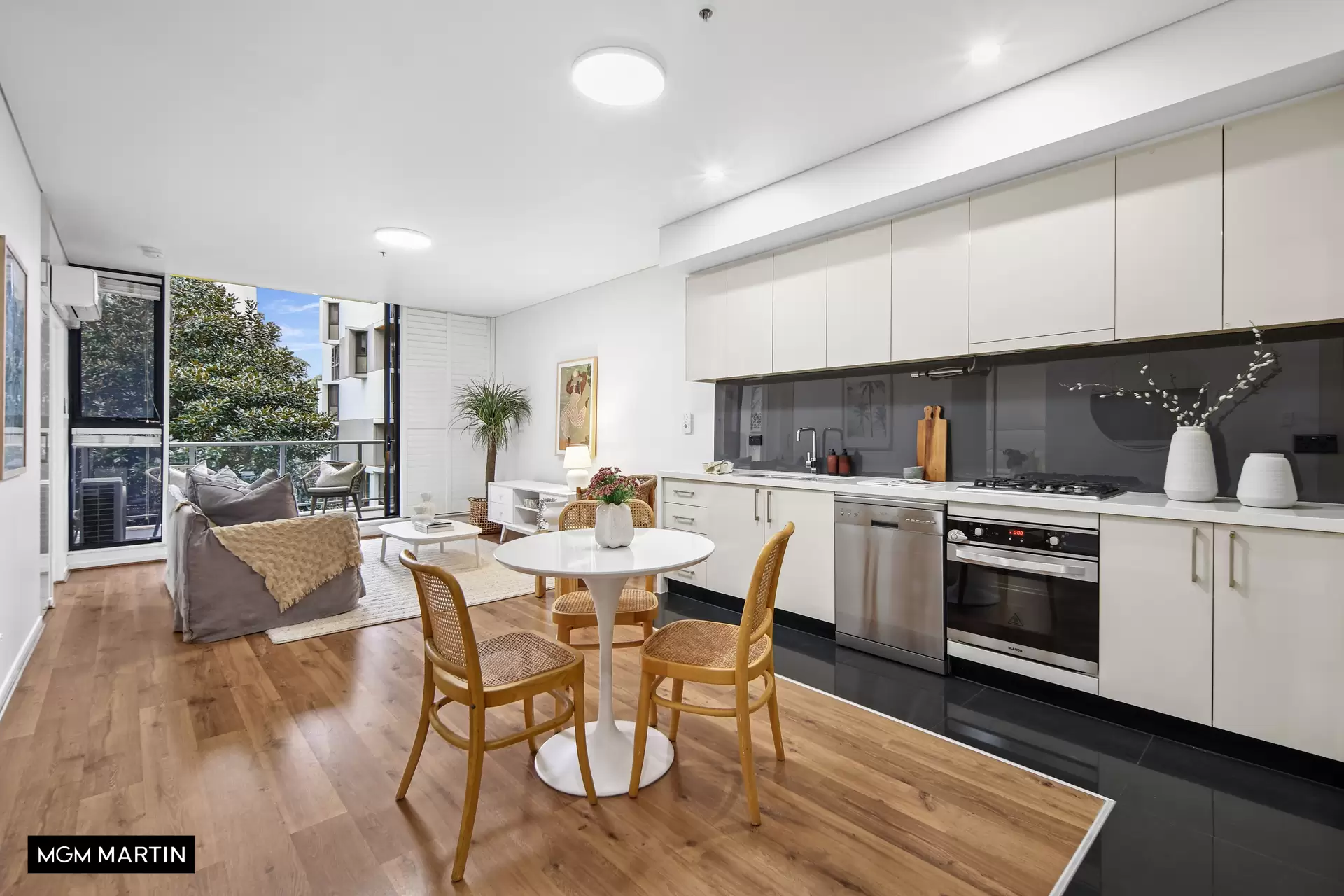 109/17 Joynton Avenue, Zetland Sold by MGM Martin - image 1