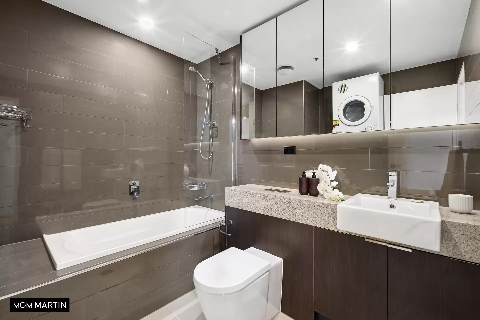 109/17 Joynton Avenue, Zetland Sold by MGM Martin - image 1