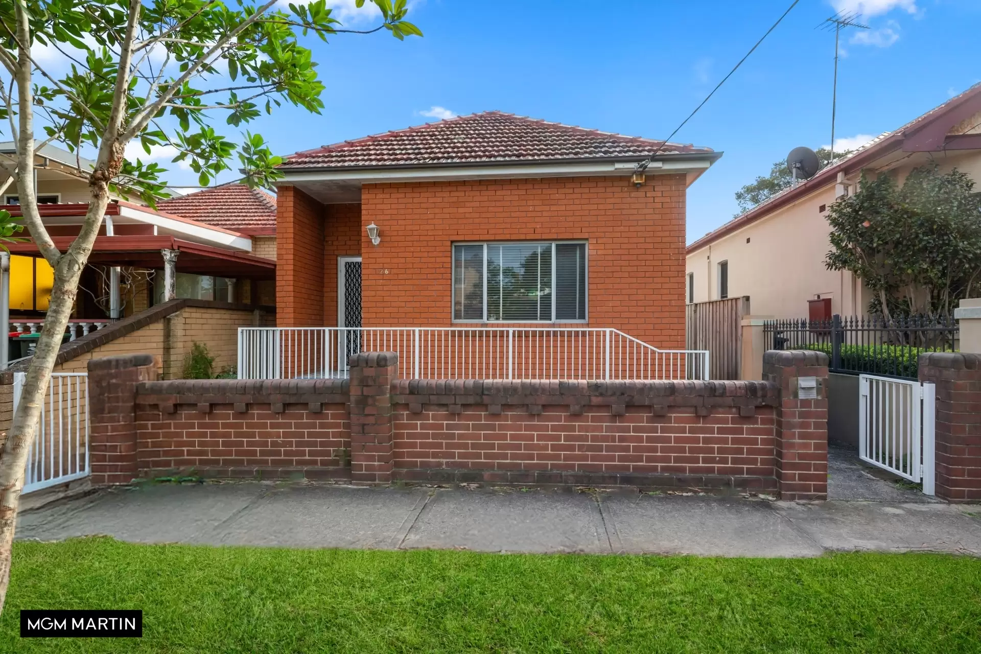 26 Hayward Street, Kingsford Sold by MGM Martin - image 1