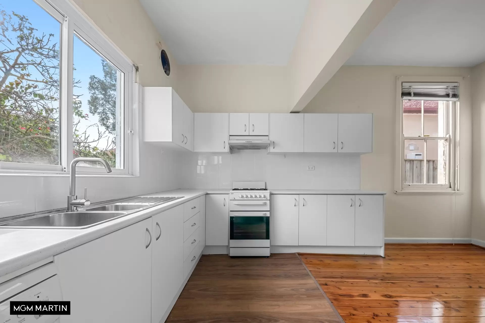 26 Hayward Street, Kingsford Sold by MGM Martin - image 1