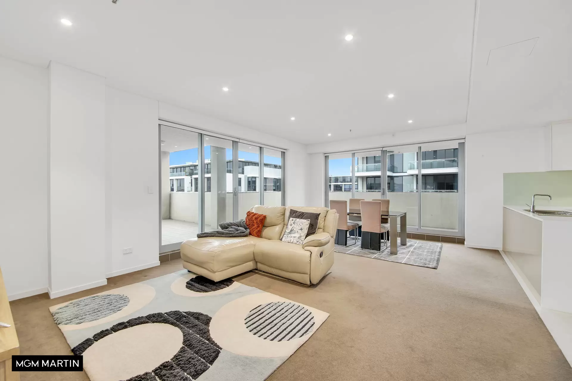 1103C/8 Bourke Street, Mascot Leased by MGM Martin - image 1