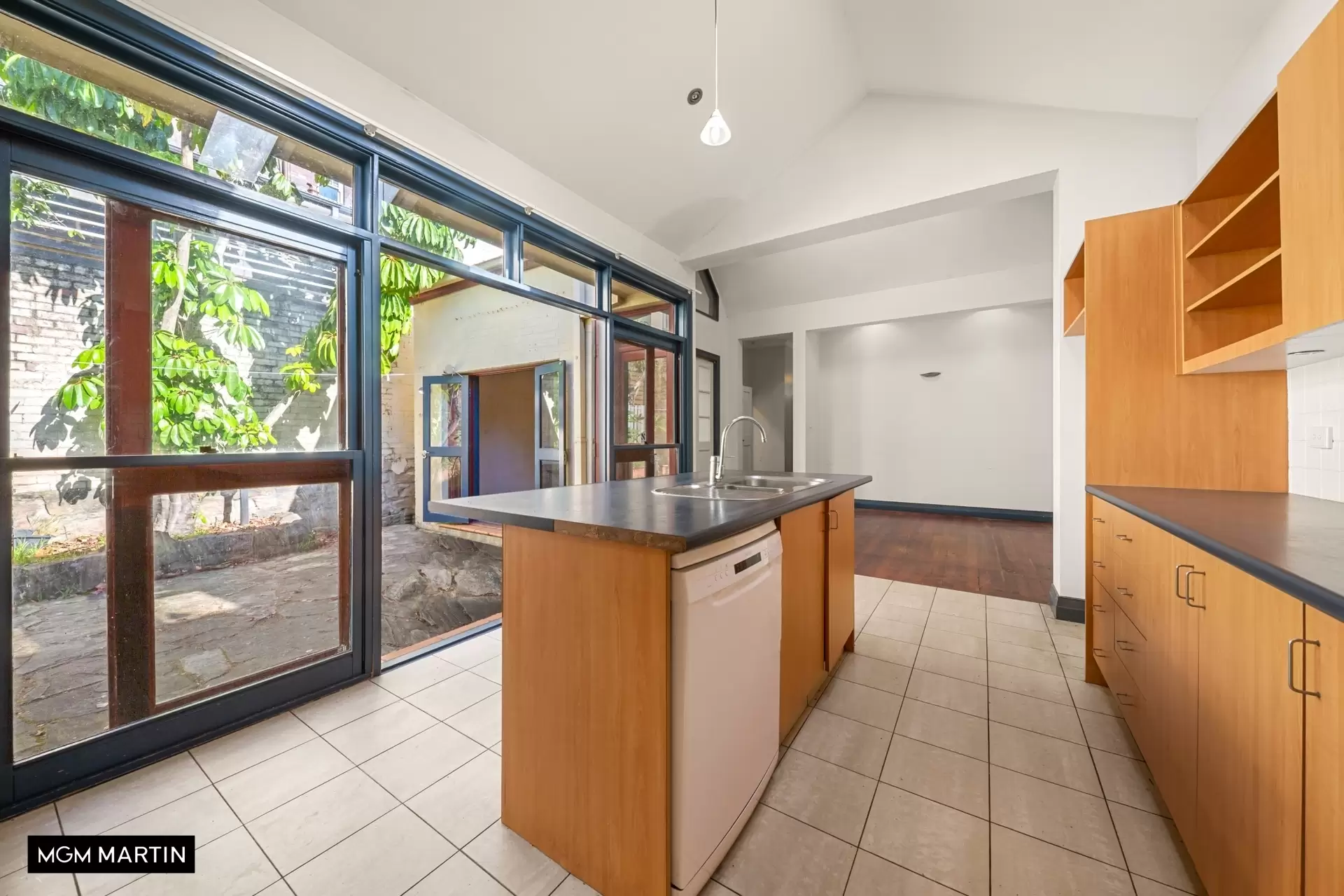 5 Bathurst Street, Woollahra For Sale by MGM Martin - image 1