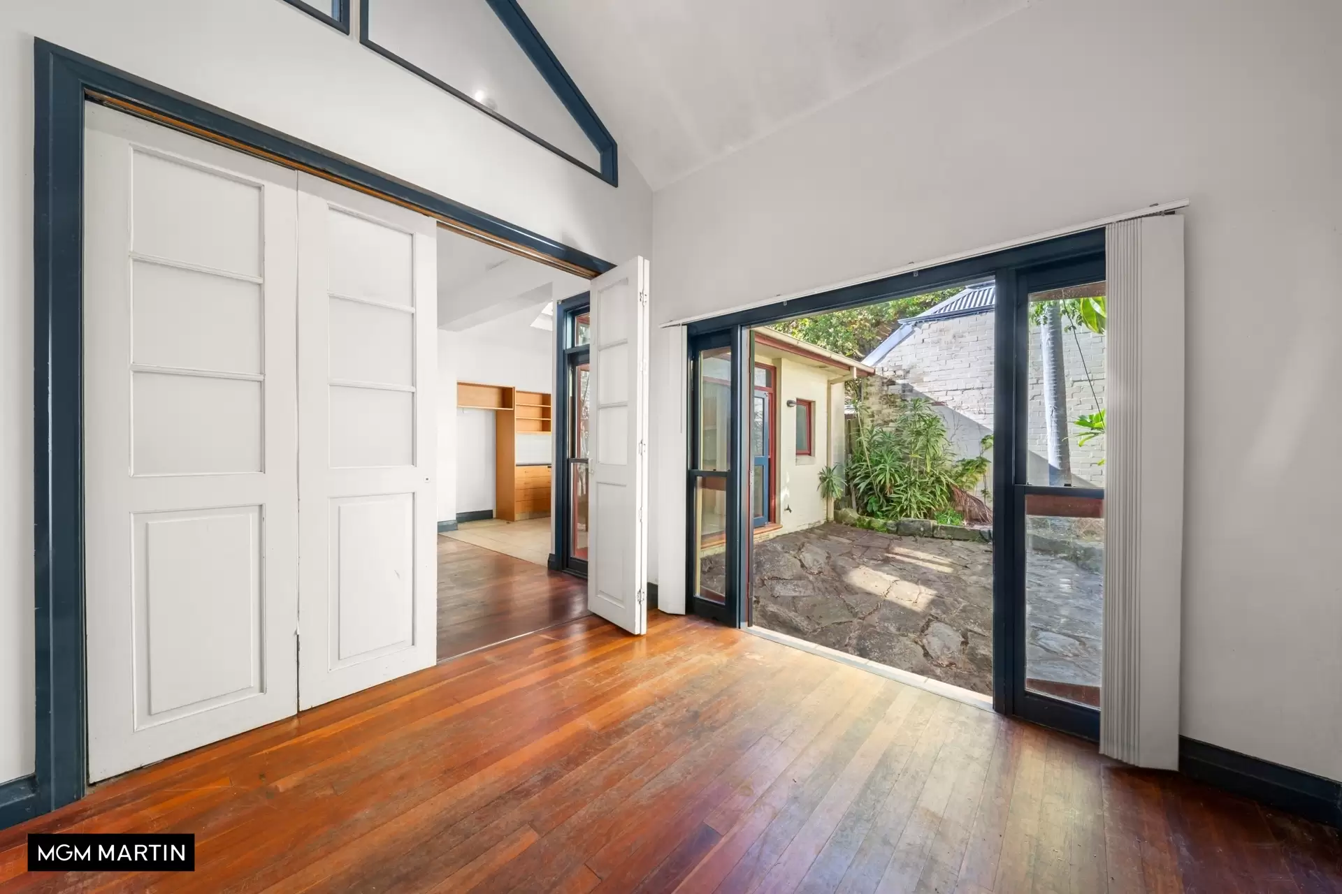 5 Bathurst Street, Woollahra For Sale by MGM Martin - image 1