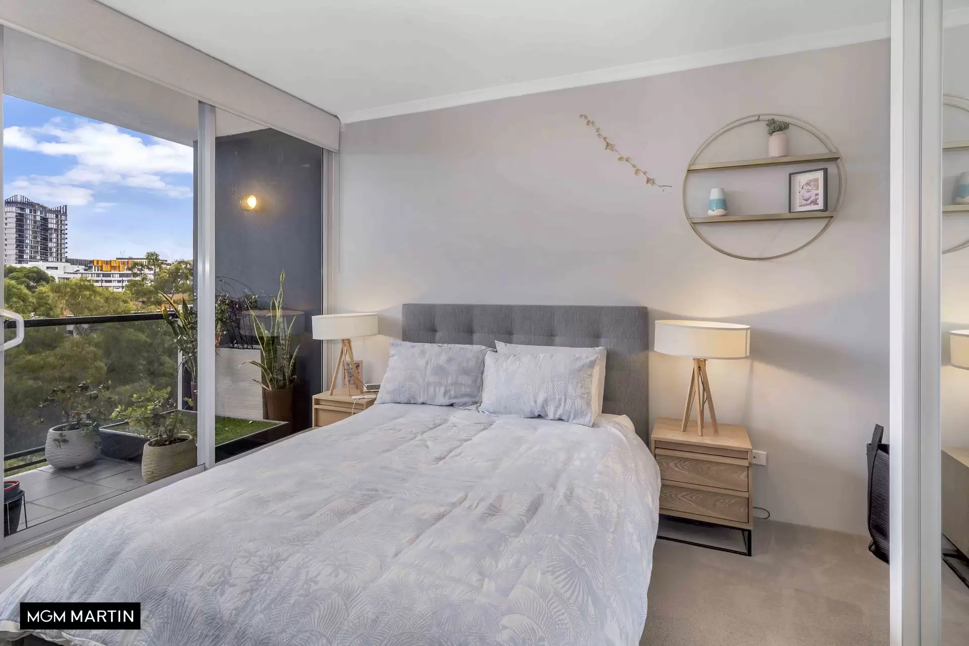 55/2 Hutchinson Walk, Zetland Leased by MGM Martin - image 1