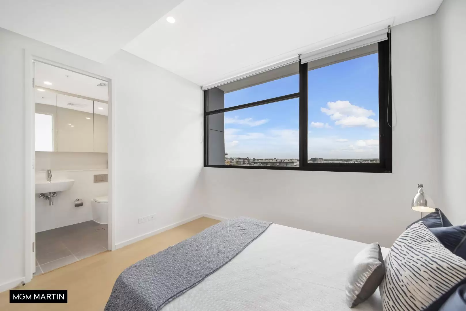 708/12 Paul Street, Zetland Leased by MGM Martin - image 1