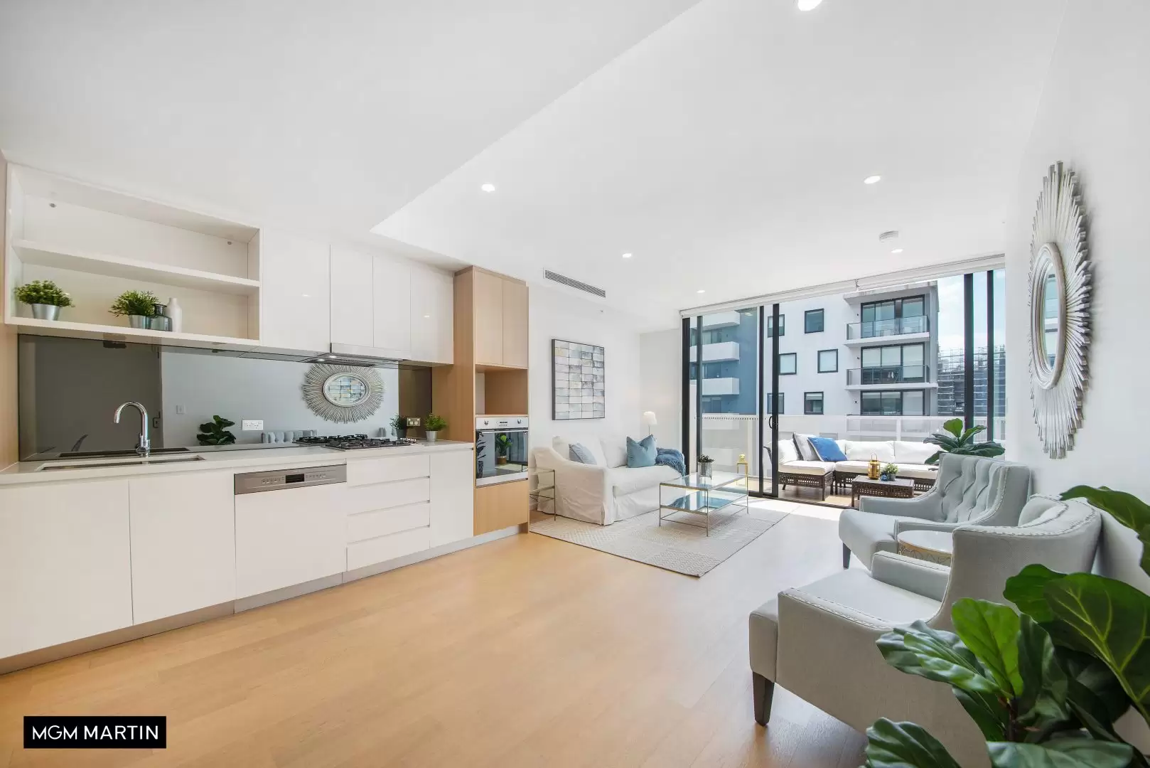 708/12 Paul Street, Zetland Leased by MGM Martin - image 1