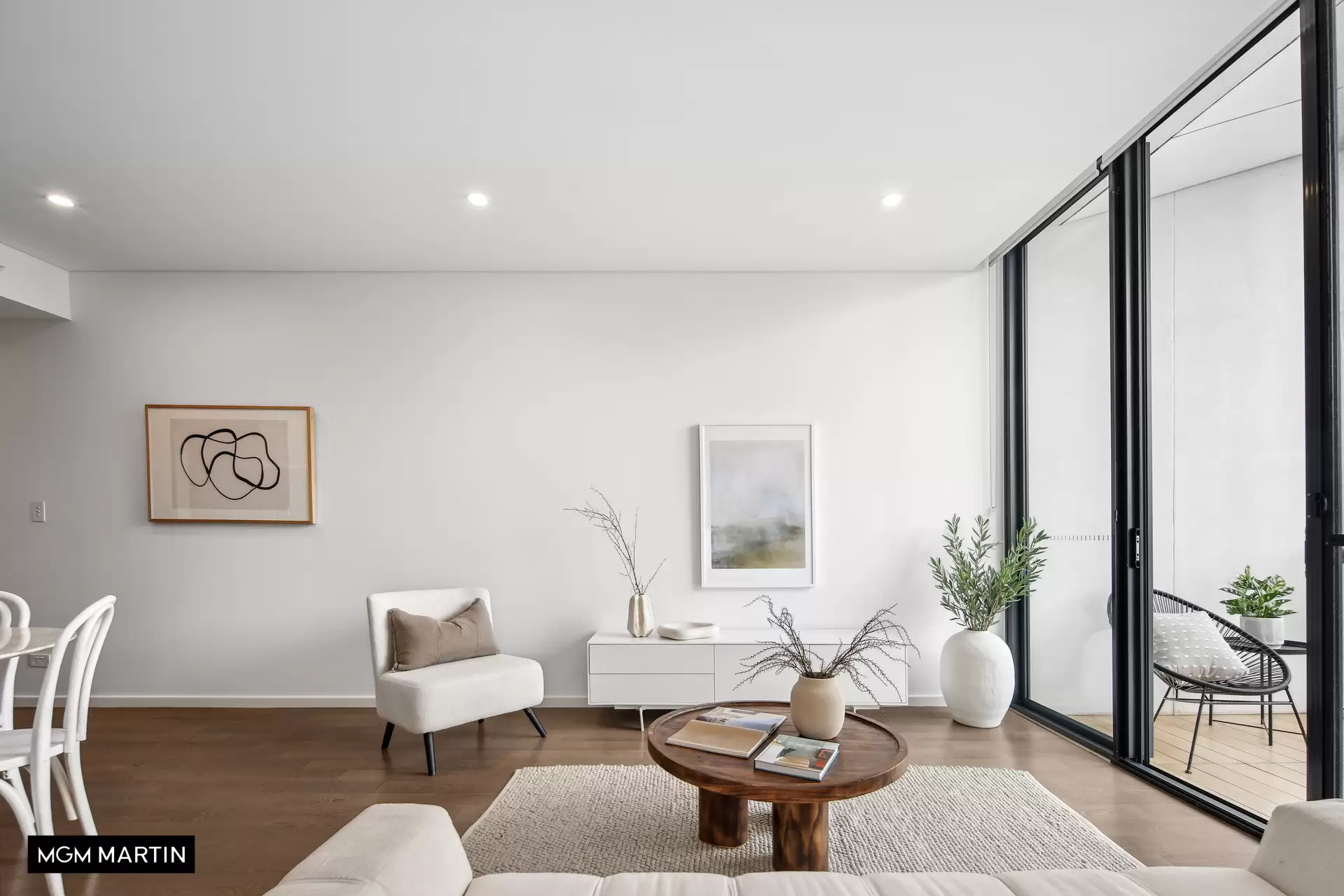 701/12 Paul Street, Zetland Leased by MGM Martin - image 1