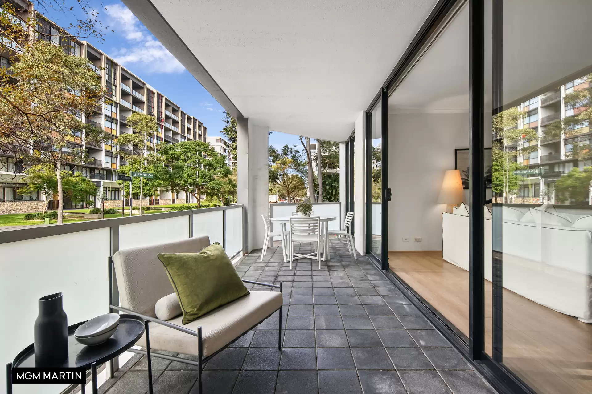 93/5A Victoria Park Parade, Zetland Sold by MGM Martin - image 1