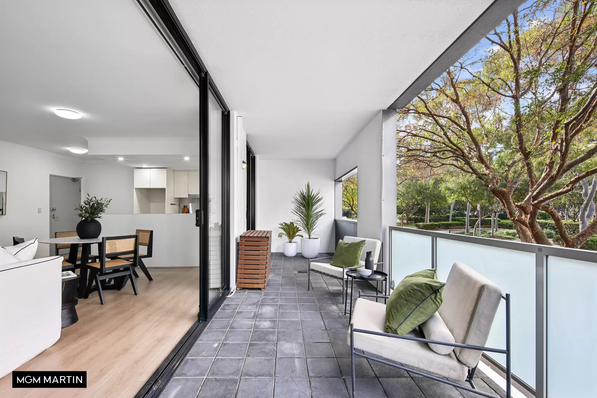 93/5A Victoria Park Parade, Zetland Sold by MGM Martin - image 1