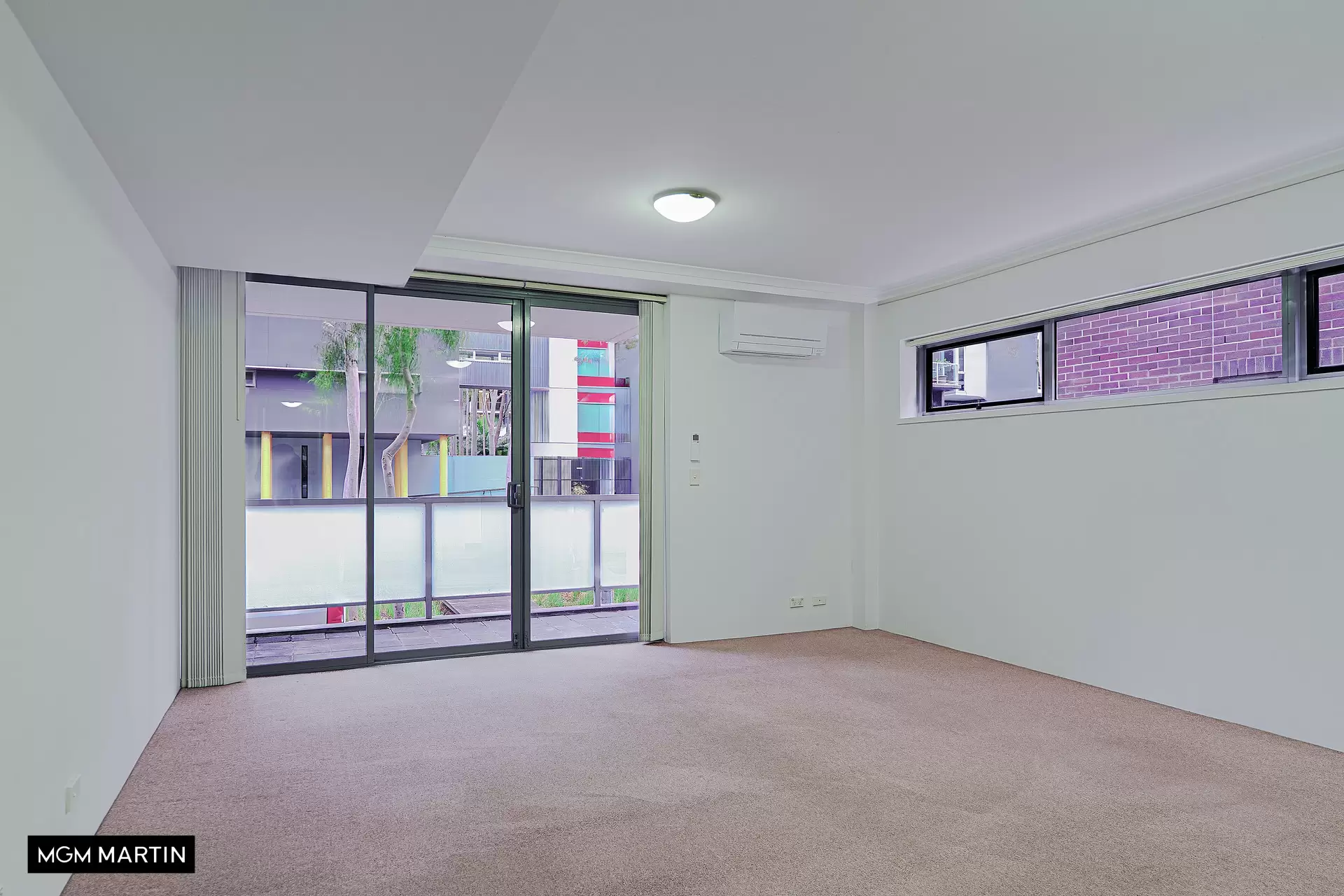 2/3 Victoria Park Parade, Zetland Leased by MGM Martin - image 1