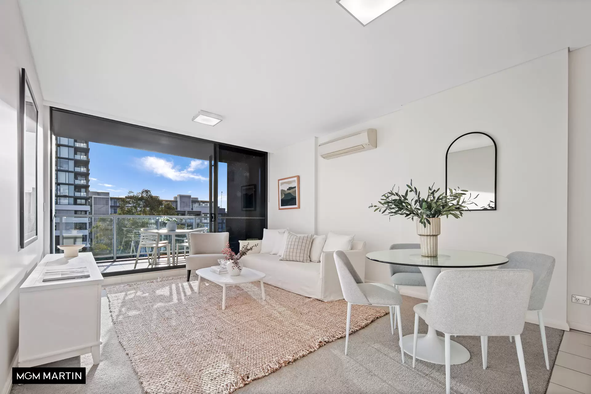 711/6 Ascot Avenue, Zetland Sold by MGM Martin - image 1