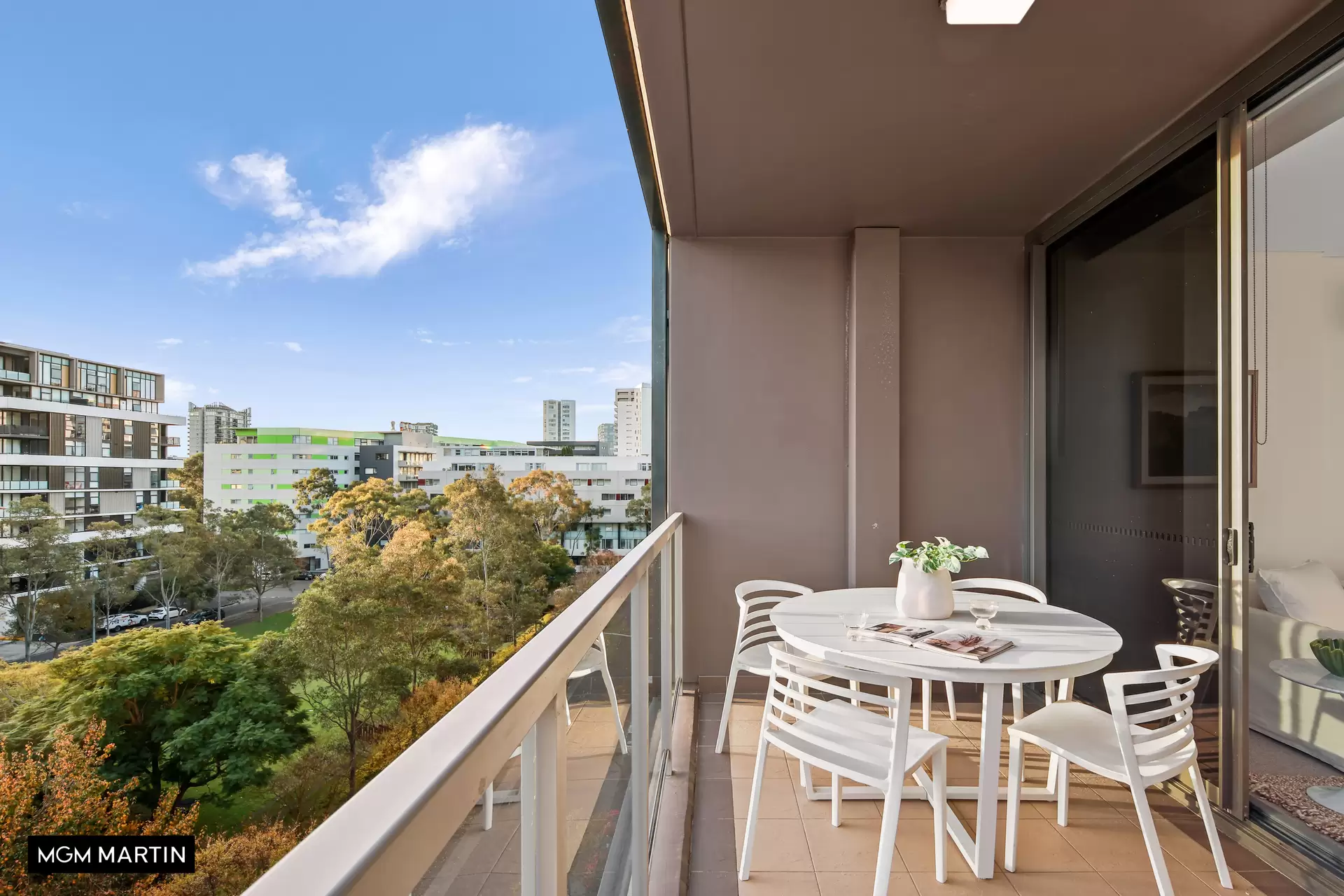 711/6 Ascot Avenue, Zetland Sold by MGM Martin - image 1